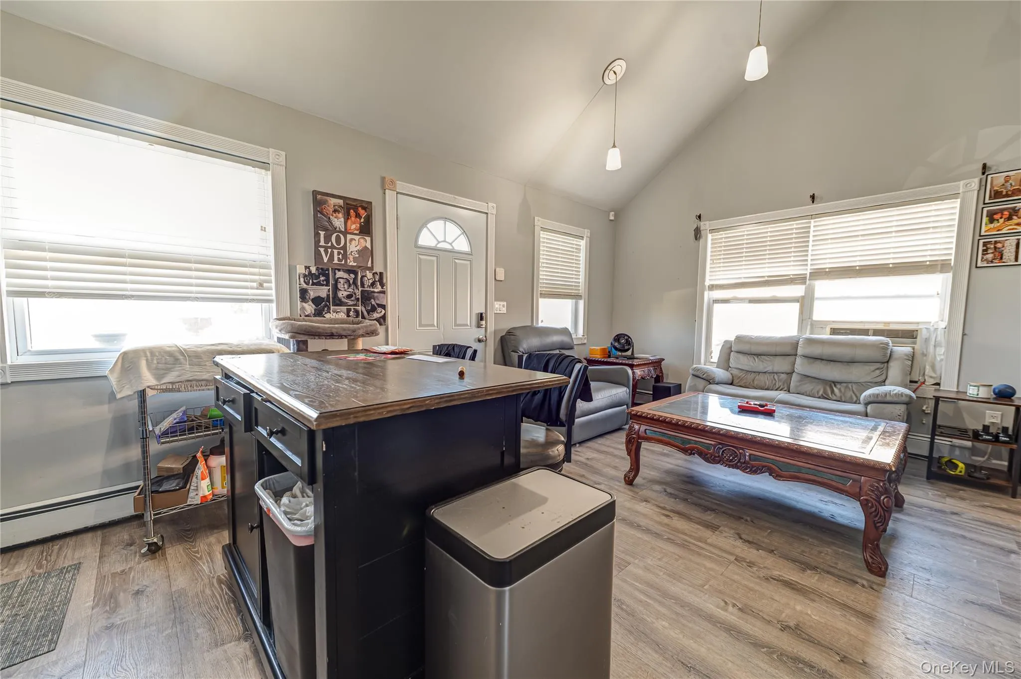 14 Donna Lane, Brookhaven, NY, 3 Bedrooms Bedrooms, 6 Rooms Rooms,2 BathroomsBathrooms,Residential,For Rent,Donna,0,1057876 14 Donna Lane, Brookhaven, NY, 3 Bedrooms Bedrooms, 6 Rooms Rooms,2 BathroomsBathrooms,Residential,For Rent,Donna,0,1057876