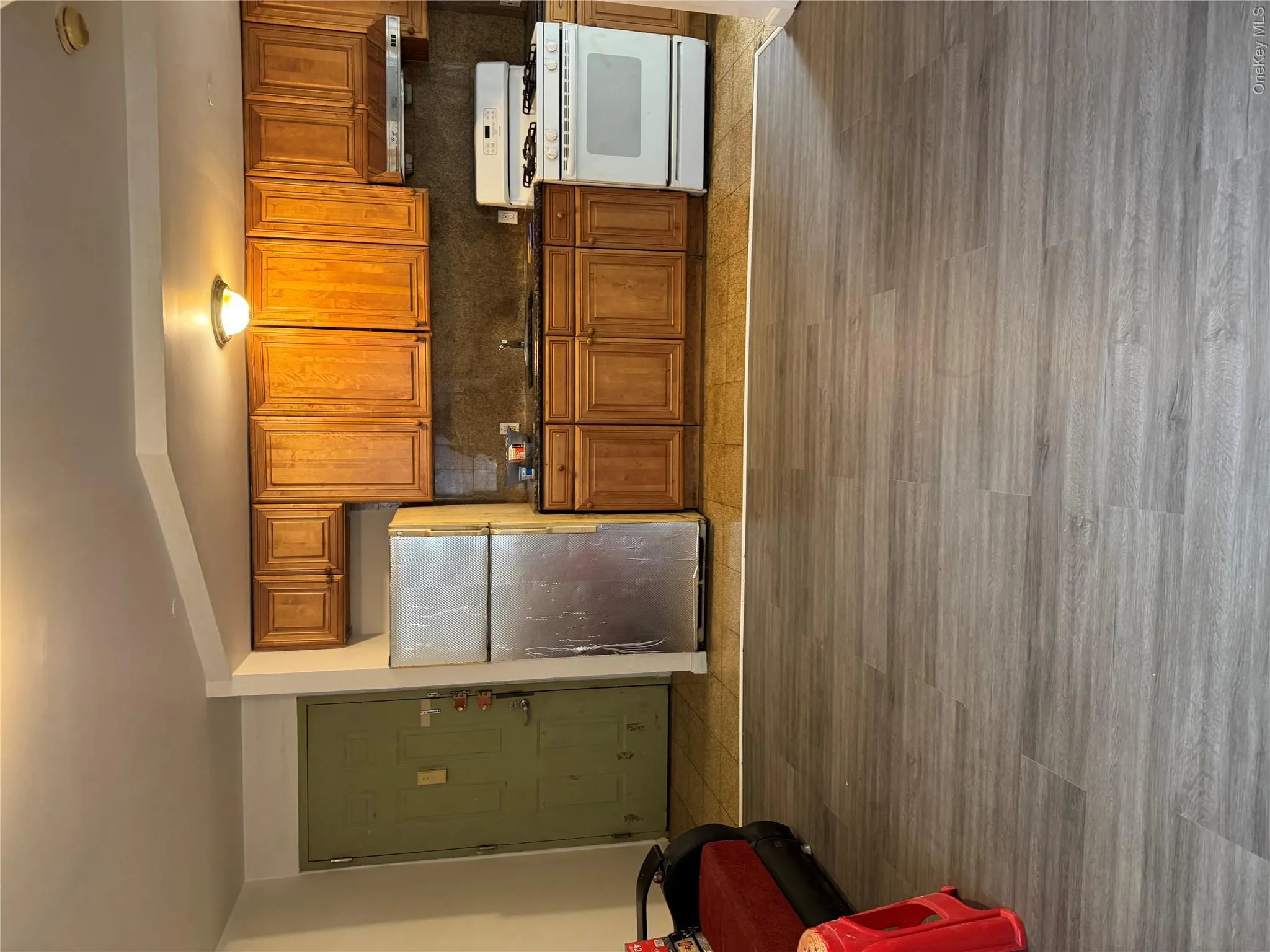 13237 Pople Avenue, New York, NY, 2 Bedrooms Bedrooms, 5 Rooms Rooms,2 BathroomsBathrooms,Residential,For Rent,Pople,0,1057877 13237 Pople Avenue, New York, NY, 2 Bedrooms Bedrooms, 5 Rooms Rooms,2 BathroomsBathrooms,Residential,For Rent,Pople,0,1057877