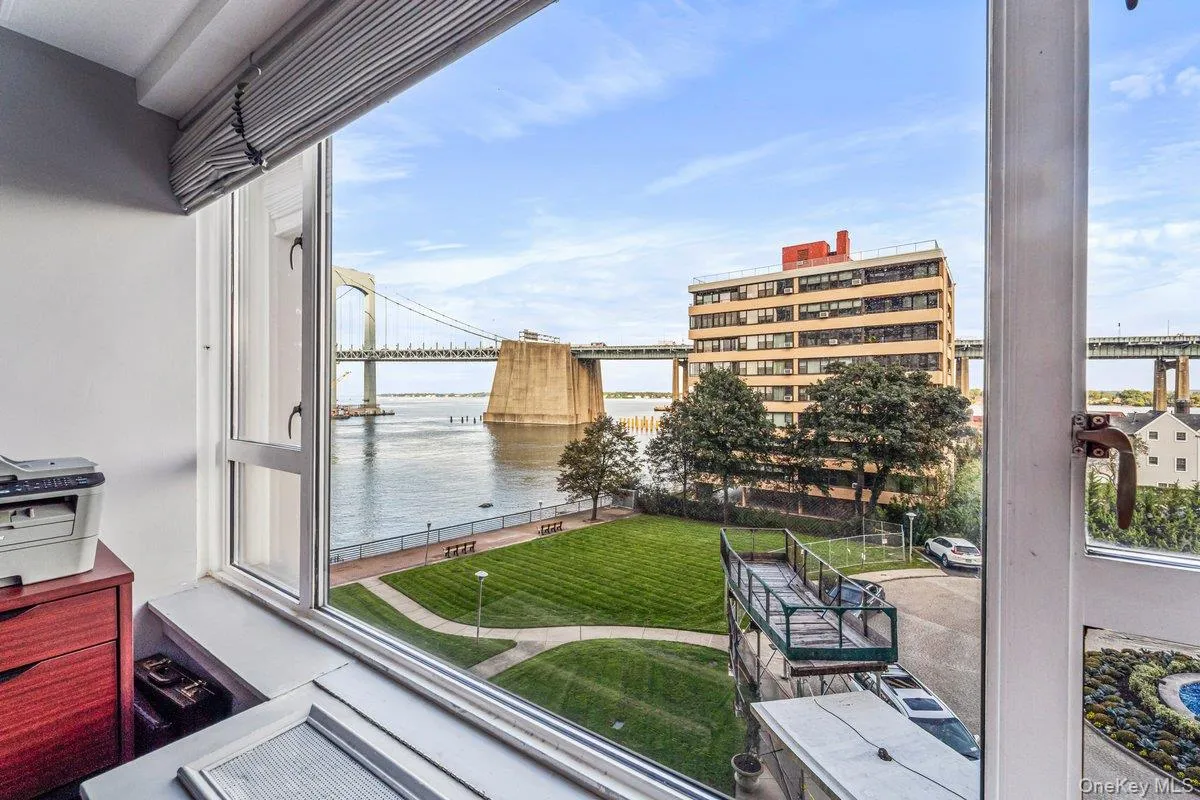 166-25 Powells Cove Boulevard, New York, NY, 1 Bedroom Bedrooms, 4 Rooms Rooms,1 BathroomBathrooms,Residential,For Rent,Powells Cove,0,1057884 166-25 Powells Cove Boulevard, New York, NY, 1 Bedroom Bedrooms, 4 Rooms Rooms,1 BathroomBathrooms,Residential,For Rent,Powells Cove,0,1057884