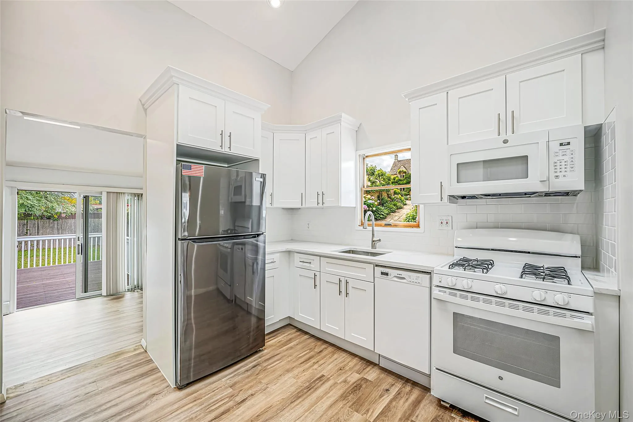 99 Cherubina Lane, Babylon, NY, 3 Bedrooms Bedrooms, 5 Rooms Rooms,2 BathroomsBathrooms,Residential,For Rent,Cherubina,0,1057889 99 Cherubina Lane, Babylon, NY, 3 Bedrooms Bedrooms, 5 Rooms Rooms,2 BathroomsBathrooms,Residential,For Rent,Cherubina,0,1057889