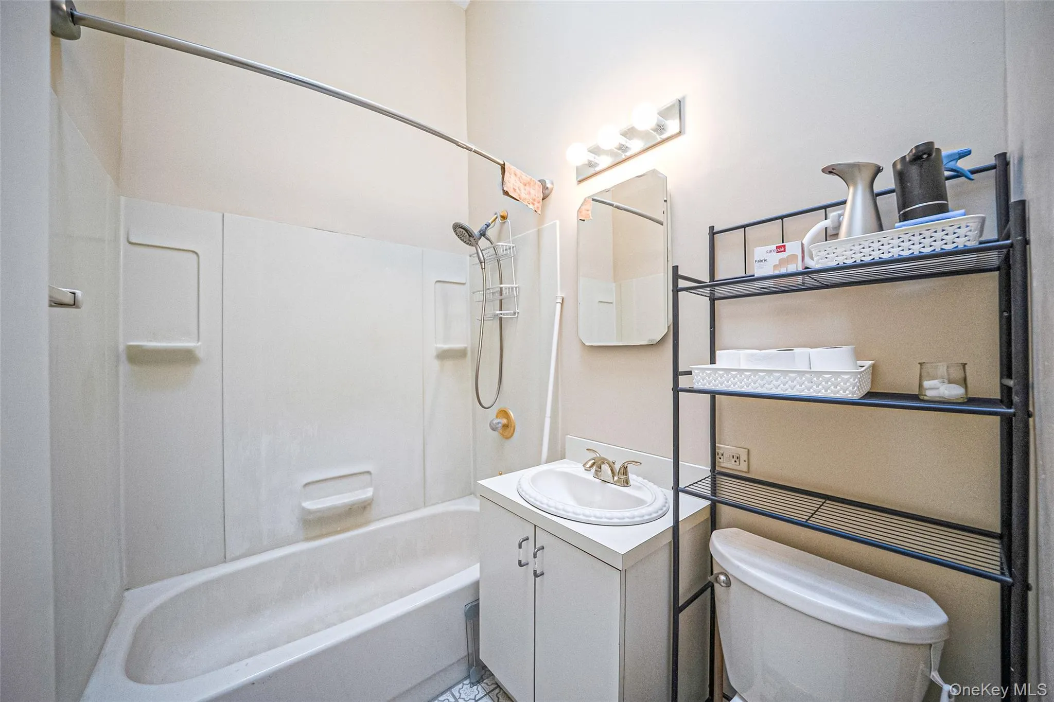 99 Cherubina Lane, Babylon, NY, 3 Bedrooms Bedrooms, 5 Rooms Rooms,2 BathroomsBathrooms,Residential,For Rent,Cherubina,0,1057889 99 Cherubina Lane, Babylon, NY, 3 Bedrooms Bedrooms, 5 Rooms Rooms,2 BathroomsBathrooms,Residential,For Rent,Cherubina,0,1057889