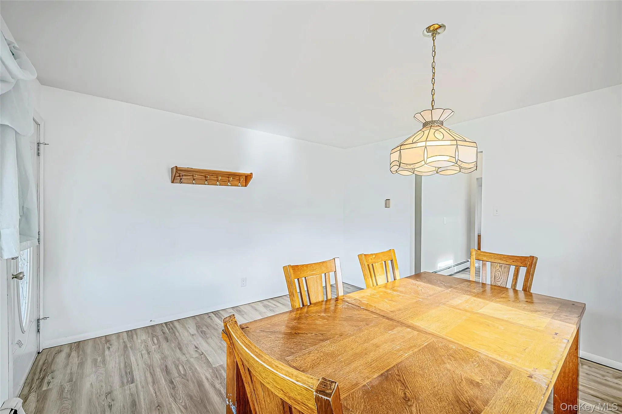99 Cherubina Lane, Babylon, NY, 3 Bedrooms Bedrooms, 5 Rooms Rooms,2 BathroomsBathrooms,Residential,For Rent,Cherubina,0,1057889 99 Cherubina Lane, Babylon, NY, 3 Bedrooms Bedrooms, 5 Rooms Rooms,2 BathroomsBathrooms,Residential,For Rent,Cherubina,0,1057889