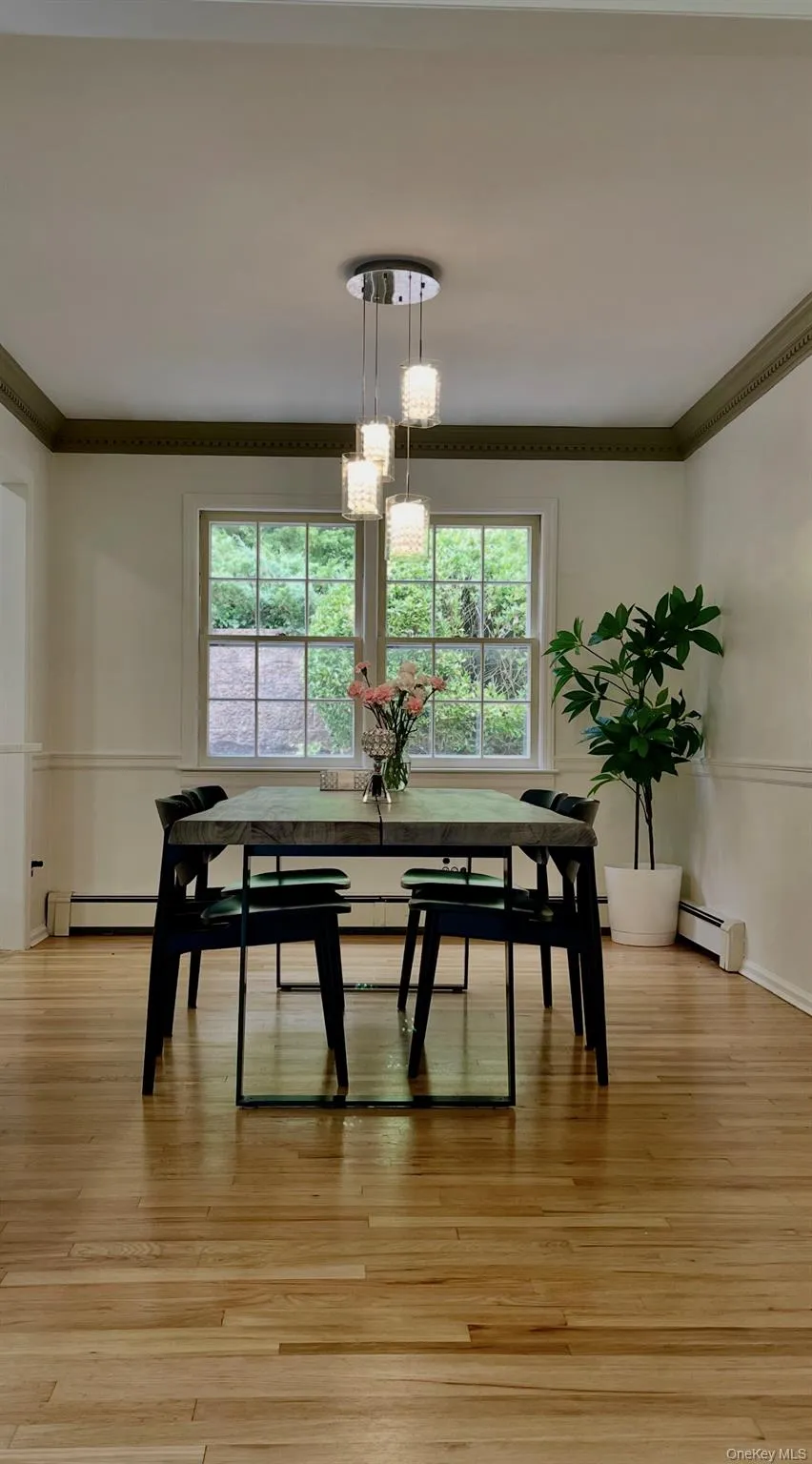 21 Noyes Lane, Huntington, NY, 4 Bedrooms Bedrooms, 9 Rooms Rooms,2 BathroomsBathrooms,Residential,For Rent,Noyes,0,1057891 21 Noyes Lane, Huntington, NY, 4 Bedrooms Bedrooms, 9 Rooms Rooms,2 BathroomsBathrooms,Residential,For Rent,Noyes,0,1057891