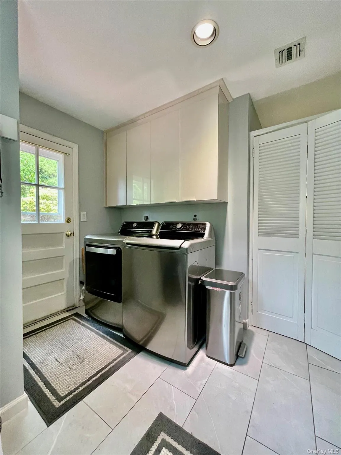 21 Noyes Lane, Huntington, NY, 4 Bedrooms Bedrooms, 9 Rooms Rooms,2 BathroomsBathrooms,Residential,For Rent,Noyes,0,1057891 21 Noyes Lane, Huntington, NY, 4 Bedrooms Bedrooms, 9 Rooms Rooms,2 BathroomsBathrooms,Residential,For Rent,Noyes,0,1057891