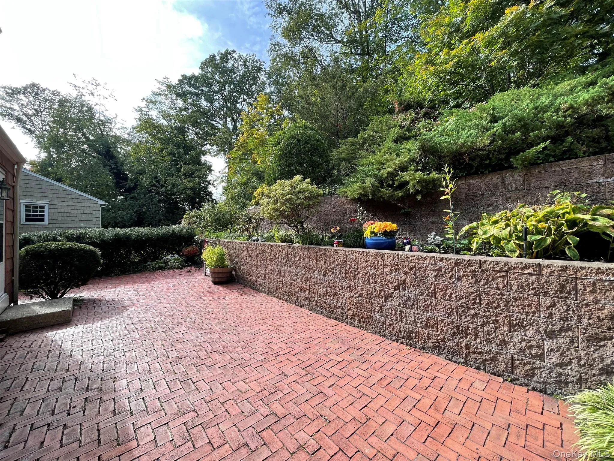 21 Noyes Lane, Huntington, NY, 4 Bedrooms Bedrooms, 9 Rooms Rooms,2 BathroomsBathrooms,Residential,For Rent,Noyes,0,1057891 21 Noyes Lane, Huntington, NY, 4 Bedrooms Bedrooms, 9 Rooms Rooms,2 BathroomsBathrooms,Residential,For Rent,Noyes,0,1057891