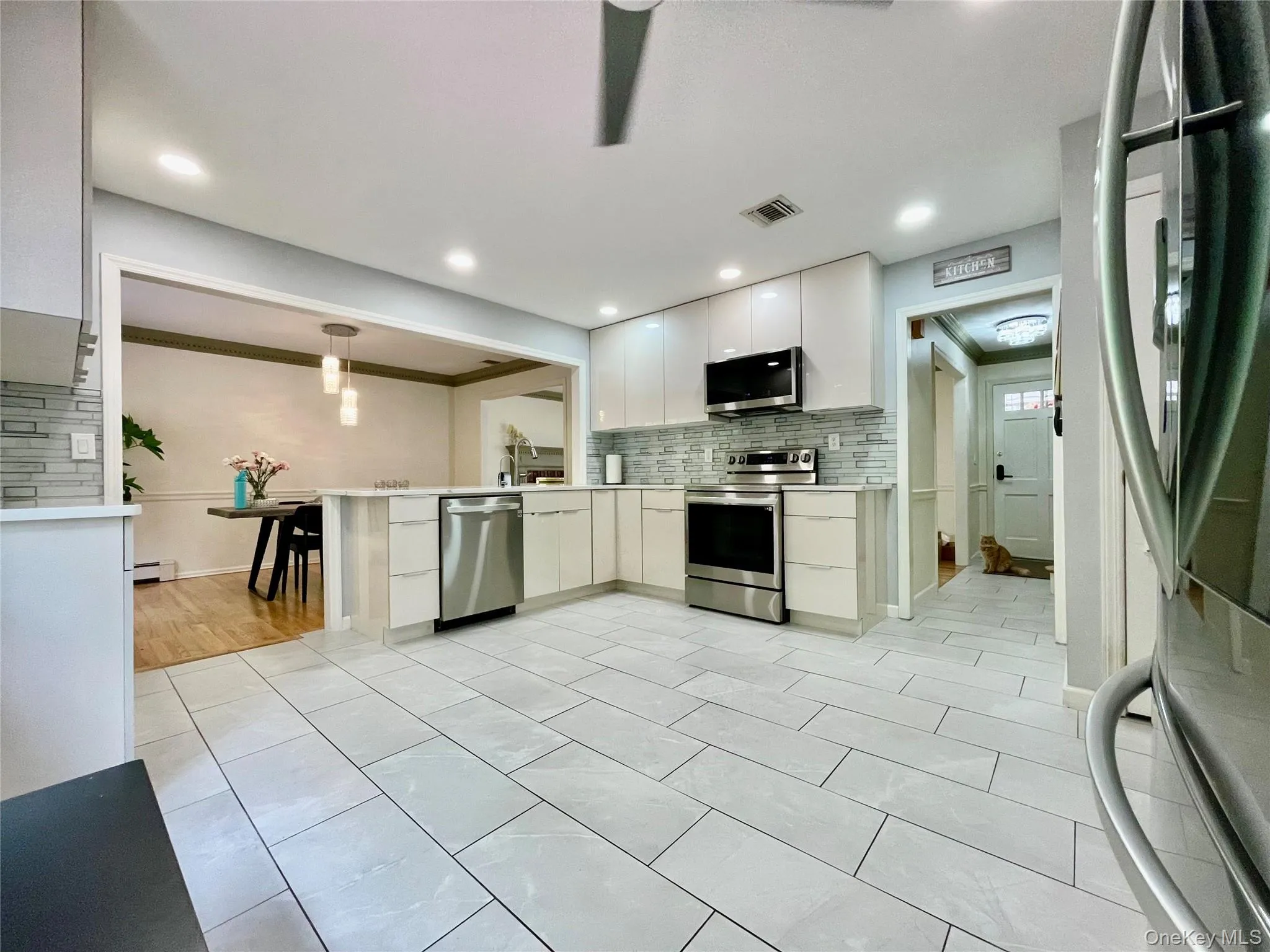 21 Noyes Lane, Huntington, NY, 4 Bedrooms Bedrooms, 9 Rooms Rooms,2 BathroomsBathrooms,Residential,For Rent,Noyes,0,1057891 21 Noyes Lane, Huntington, NY, 4 Bedrooms Bedrooms, 9 Rooms Rooms,2 BathroomsBathrooms,Residential,For Rent,Noyes,0,1057891