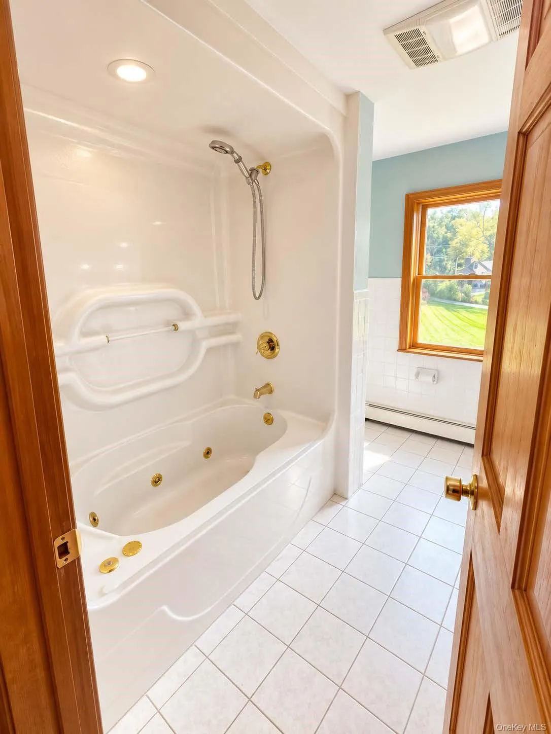 92 Crum Elbow Road, Hyde Park, NY, 4 Bedroom Bedrooms, 11 Room Rooms,2 BathroomBathrooms,Residential Lease,For Rent,Crum Elbow,0,1057892 92 Crum Elbow Road, Hyde Park, NY, 4 Bedroom Bedrooms, 11 Room Rooms,2 BathroomBathrooms,Residential Lease,For Rent,Crum Elbow,0,1057892