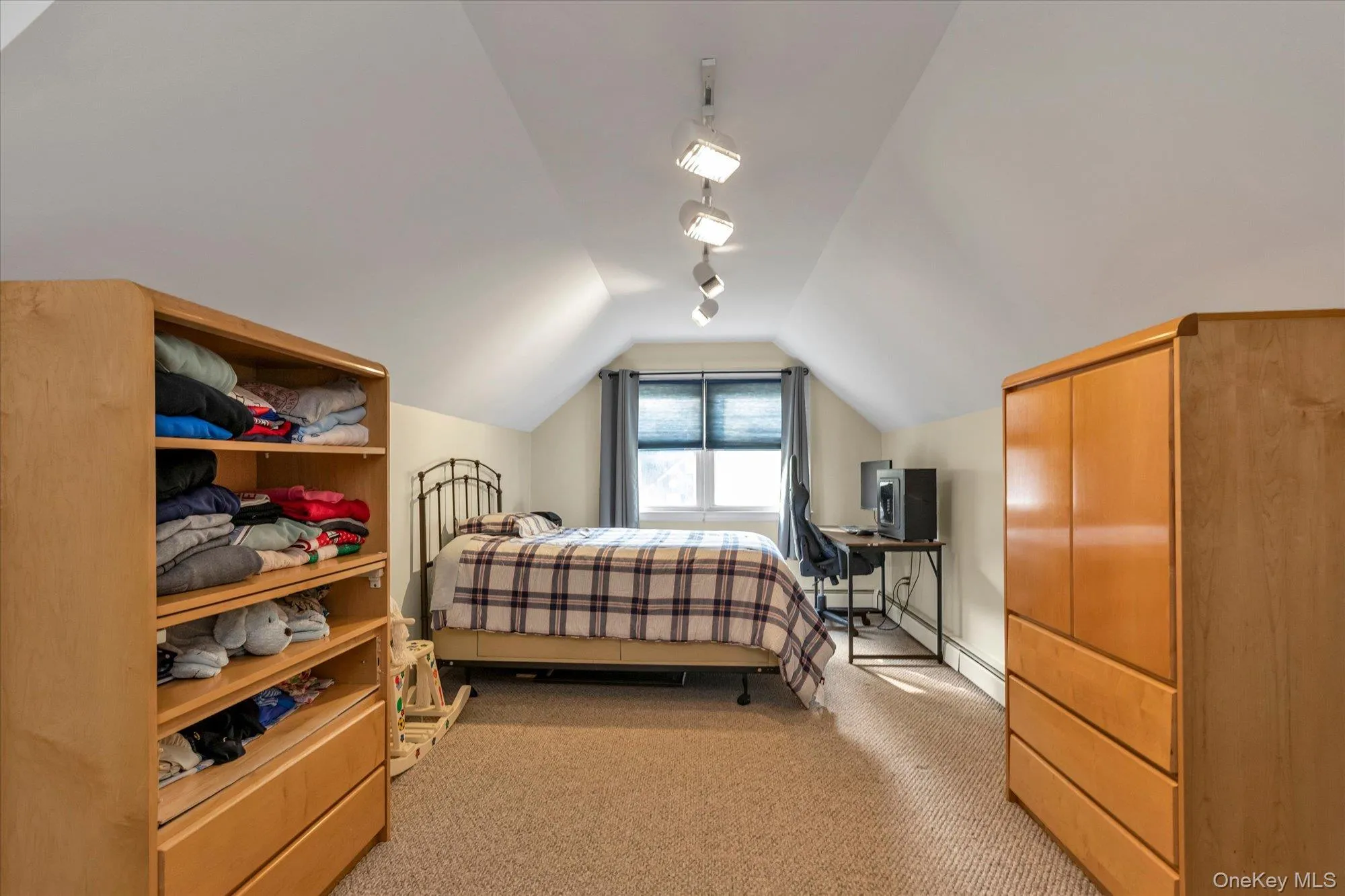 24 Summit Road, North Hempstead, NY, 5 Bedrooms Bedrooms, 9 Rooms Rooms,3 BathroomsBathrooms,Residential,For Rent,Summit,0,1057896 24 Summit Road, North Hempstead, NY, 5 Bedrooms Bedrooms, 9 Rooms Rooms,3 BathroomsBathrooms,Residential,For Rent,Summit,0,1057896