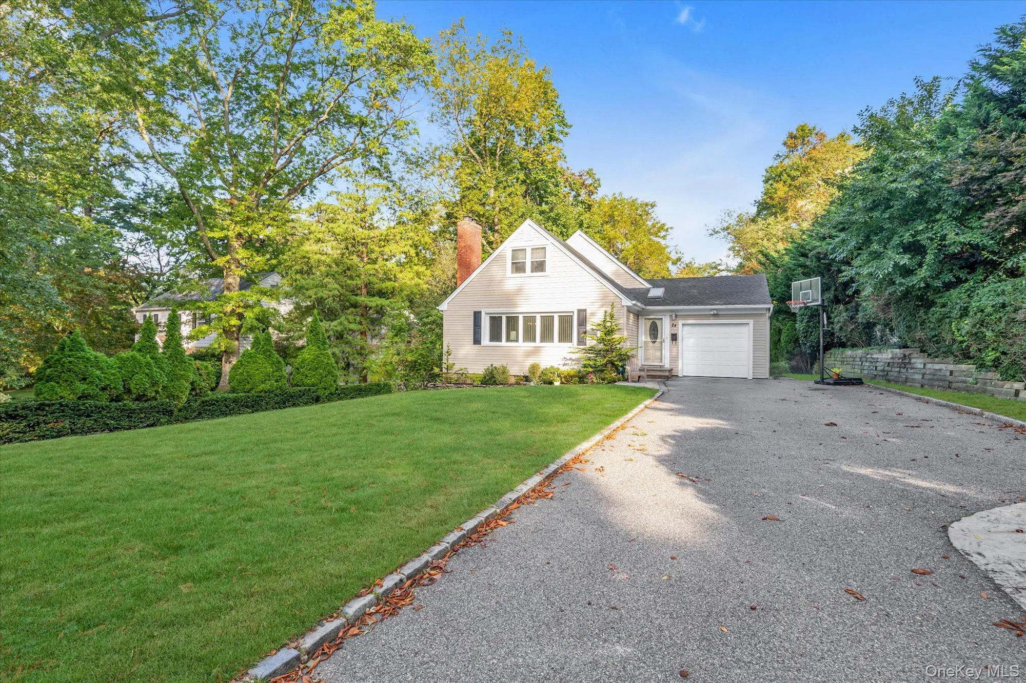 24 Summit Road, North Hempstead, NY, 5 Bedrooms Bedrooms, 9 Rooms Rooms,3 BathroomsBathrooms,Residential,For Rent,Summit,0,1057896 24 Summit Road, North Hempstead, NY, 5 Bedrooms Bedrooms, 9 Rooms Rooms,3 BathroomsBathrooms,Residential,For Rent,Summit,0,1057896