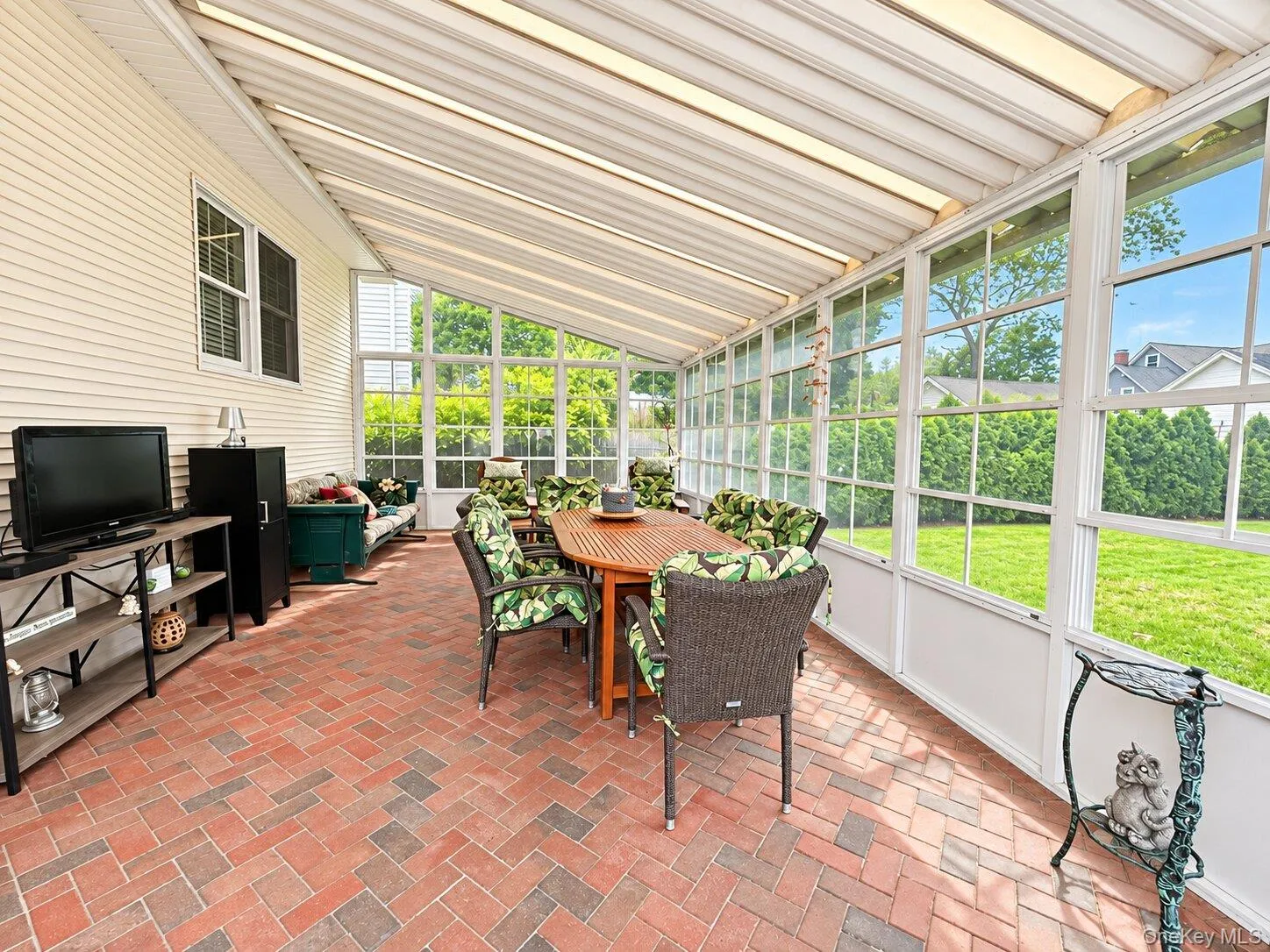 20 Munson Place, Hempstead, NY, 2 Bedrooms Bedrooms, 6 Rooms Rooms,1 BathroomBathrooms,Residential,For Rent,Munson,0,1057898 20 Munson Place, Hempstead, NY, 2 Bedrooms Bedrooms, 6 Rooms Rooms,1 BathroomBathrooms,Residential,For Rent,Munson,0,1057898