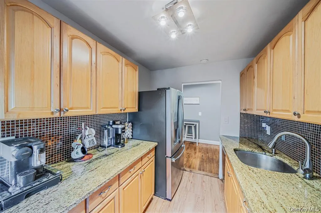 8 Terrace Circle, North Hempstead, NY, 1 Bedroom Bedrooms, 4 Rooms Rooms,1 BathroomBathrooms,Residential,For Rent,Terrace Circle,0,1057899 8 Terrace Circle, North Hempstead, NY, 1 Bedroom Bedrooms, 4 Rooms Rooms,1 BathroomBathrooms,Residential,For Rent,Terrace Circle,0,1057899