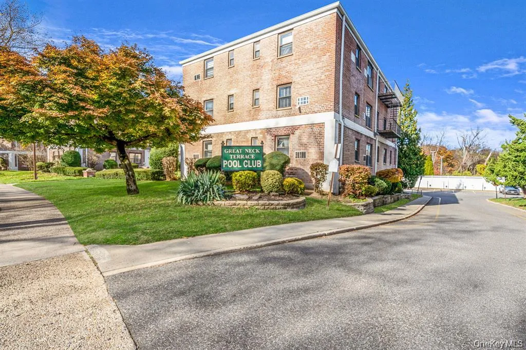 8 Terrace Circle, North Hempstead, NY, 1 Bedroom Bedrooms, 4 Rooms Rooms,1 BathroomBathrooms,Residential,For Rent,Terrace Circle,0,1057899 8 Terrace Circle, North Hempstead, NY, 1 Bedroom Bedrooms, 4 Rooms Rooms,1 BathroomBathrooms,Residential,For Rent,Terrace Circle,0,1057899