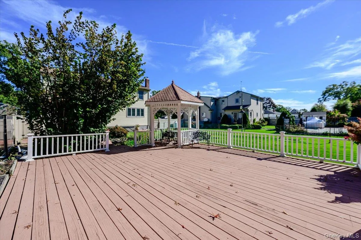 1924 Louis Kossuth Avenue, Islip, NY, 3 Bedrooms Bedrooms, 6 Rooms Rooms,2 BathroomsBathrooms,Residential,For Rent,Louis Kossuth,0,1057903 1924 Louis Kossuth Avenue, Islip, NY, 3 Bedrooms Bedrooms, 6 Rooms Rooms,2 BathroomsBathrooms,Residential,For Rent,Louis Kossuth,0,1057903