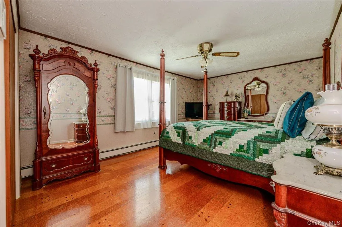 1924 Louis Kossuth Avenue, Islip, NY, 3 Bedrooms Bedrooms, 6 Rooms Rooms,2 BathroomsBathrooms,Residential,For Rent,Louis Kossuth,0,1057903 1924 Louis Kossuth Avenue, Islip, NY, 3 Bedrooms Bedrooms, 6 Rooms Rooms,2 BathroomsBathrooms,Residential,For Rent,Louis Kossuth,0,1057903