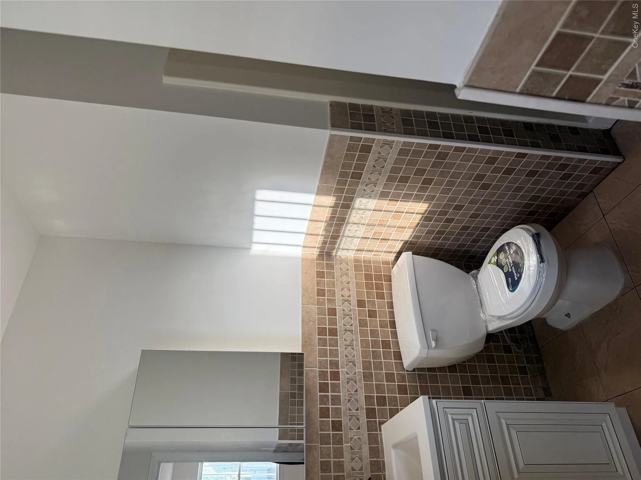 62-11 Burchell Road, New York, NY, 3 Bedrooms Bedrooms, 8 Rooms Rooms,2 BathroomsBathrooms,Residential Lease,For Rent,Burchell,0,1057907 62-11 Burchell Road, New York, NY, 3 Bedrooms Bedrooms, 8 Rooms Rooms,2 BathroomsBathrooms,Residential Lease,For Rent,Burchell,0,1057907