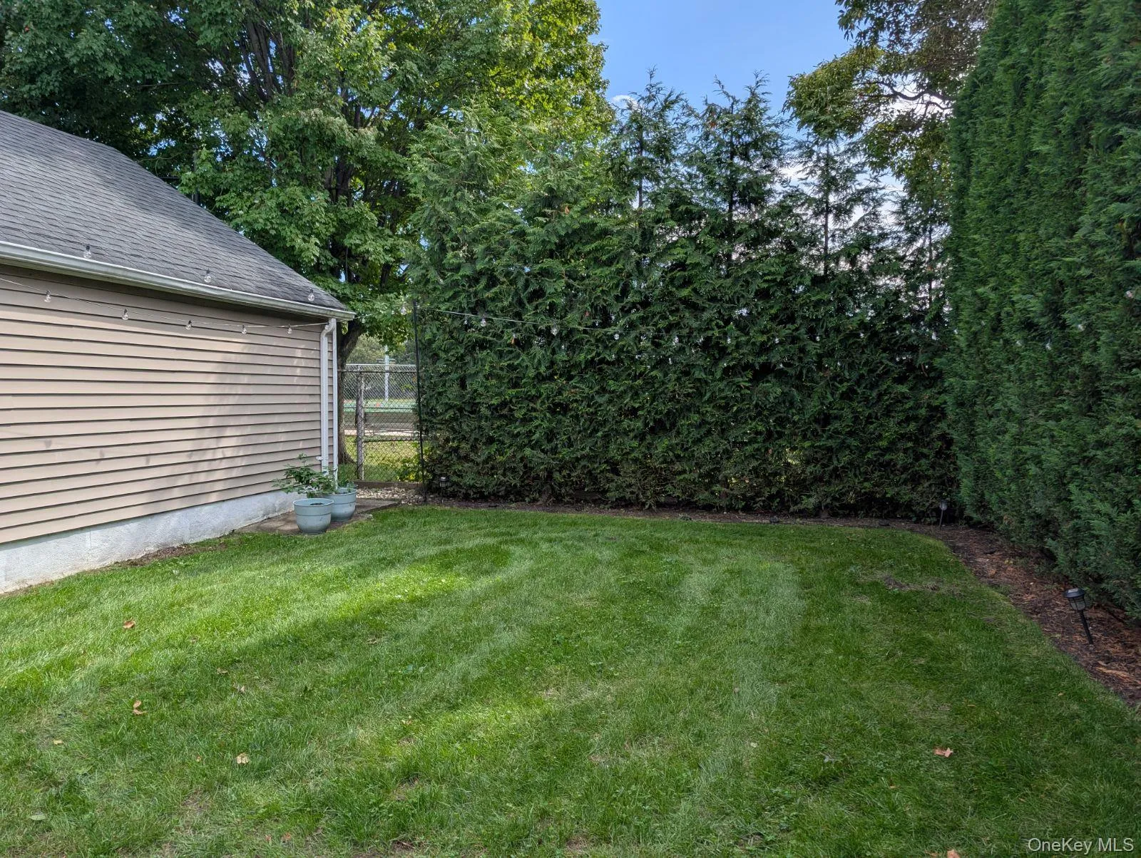 20 Sylvester Place, Hempstead, NY, 2 Bedroom Bedrooms, 5 Room Rooms,1 BathroomBathrooms,Residential Lease,For Rent,Sylvester,0,1057909 20 Sylvester Place, Hempstead, NY, 2 Bedroom Bedrooms, 5 Room Rooms,1 BathroomBathrooms,Residential Lease,For Rent,Sylvester,0,1057909