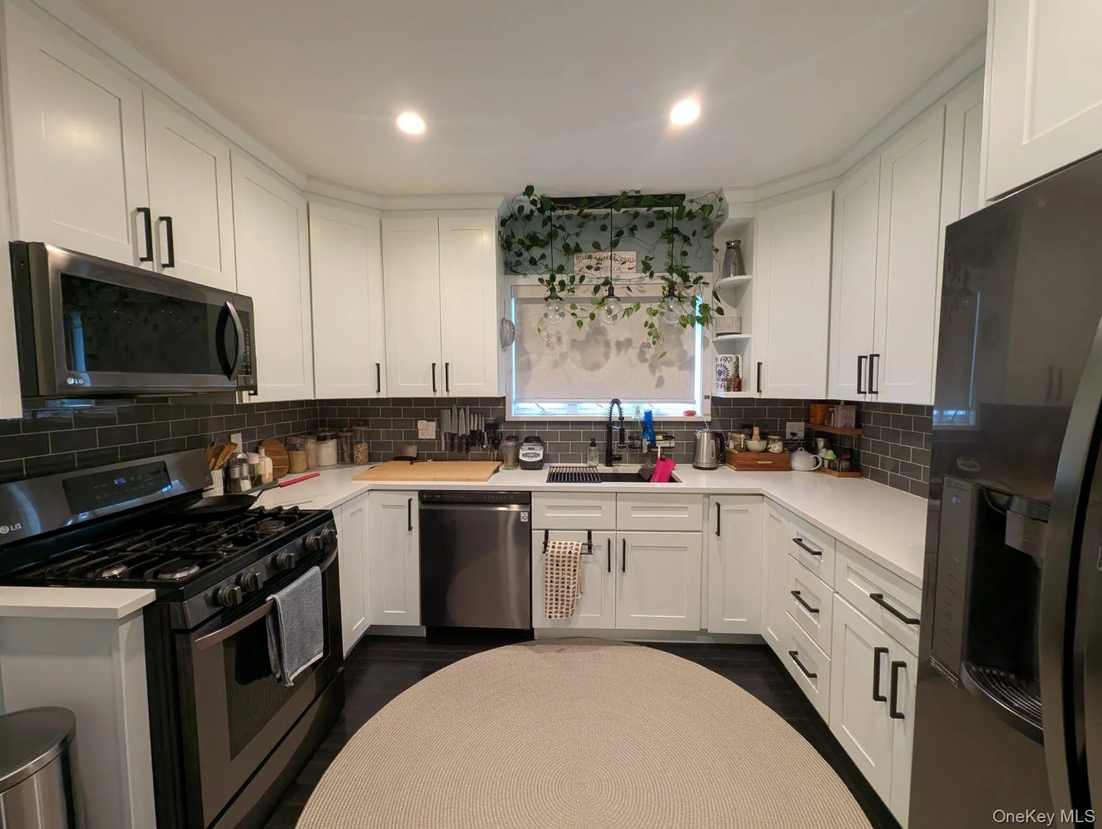 20 Sylvester Place, Hempstead, NY, 2 Bedroom Bedrooms, 5 Room Rooms,1 BathroomBathrooms,Residential Lease,For Rent,Sylvester,0,1057909 20 Sylvester Place, Hempstead, NY, 2 Bedroom Bedrooms, 5 Room Rooms,1 BathroomBathrooms,Residential Lease,For Rent,Sylvester,0,1057909