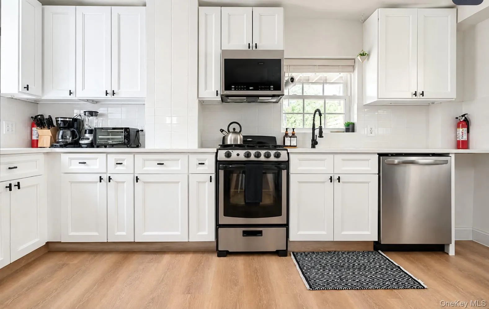 170 Beach 92nd Street, New York, NY, 2 Bedroom Bedrooms, 6 Room Rooms,3 BathroomBathrooms,Residential Lease,For Rent,Beach 92nd,0,1057913 170 Beach 92nd Street, New York, NY, 2 Bedroom Bedrooms, 6 Room Rooms,3 BathroomBathrooms,Residential Lease,For Rent,Beach 92nd,0,1057913