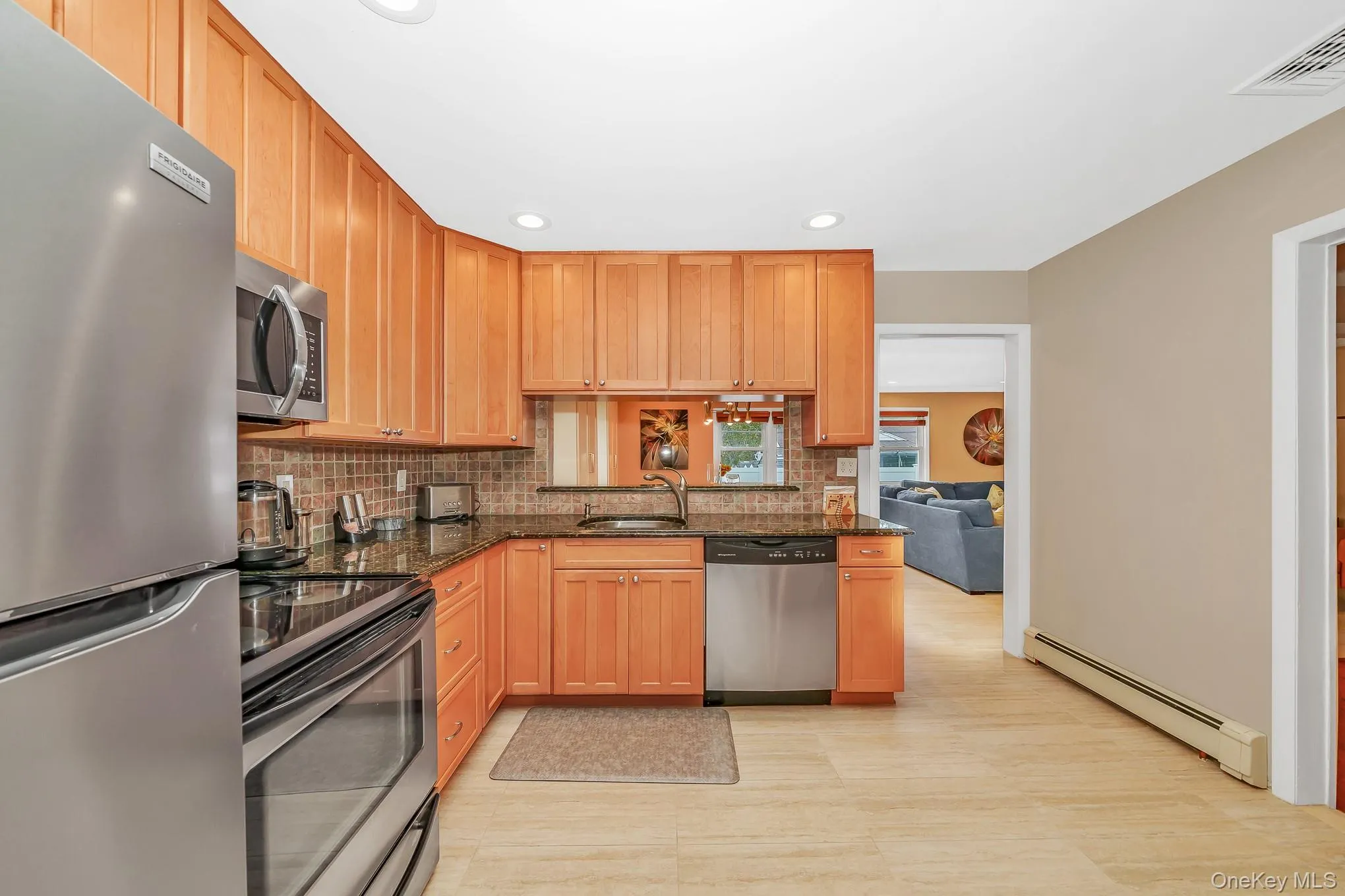 680 Harrison Avenue, Hempstead, NY, 3 Bedrooms Bedrooms, 6 Rooms Rooms,2 BathroomsBathrooms,Residential,For Rent,Harrison,0,1057914 680 Harrison Avenue, Hempstead, NY, 3 Bedrooms Bedrooms, 6 Rooms Rooms,2 BathroomsBathrooms,Residential,For Rent,Harrison,0,1057914