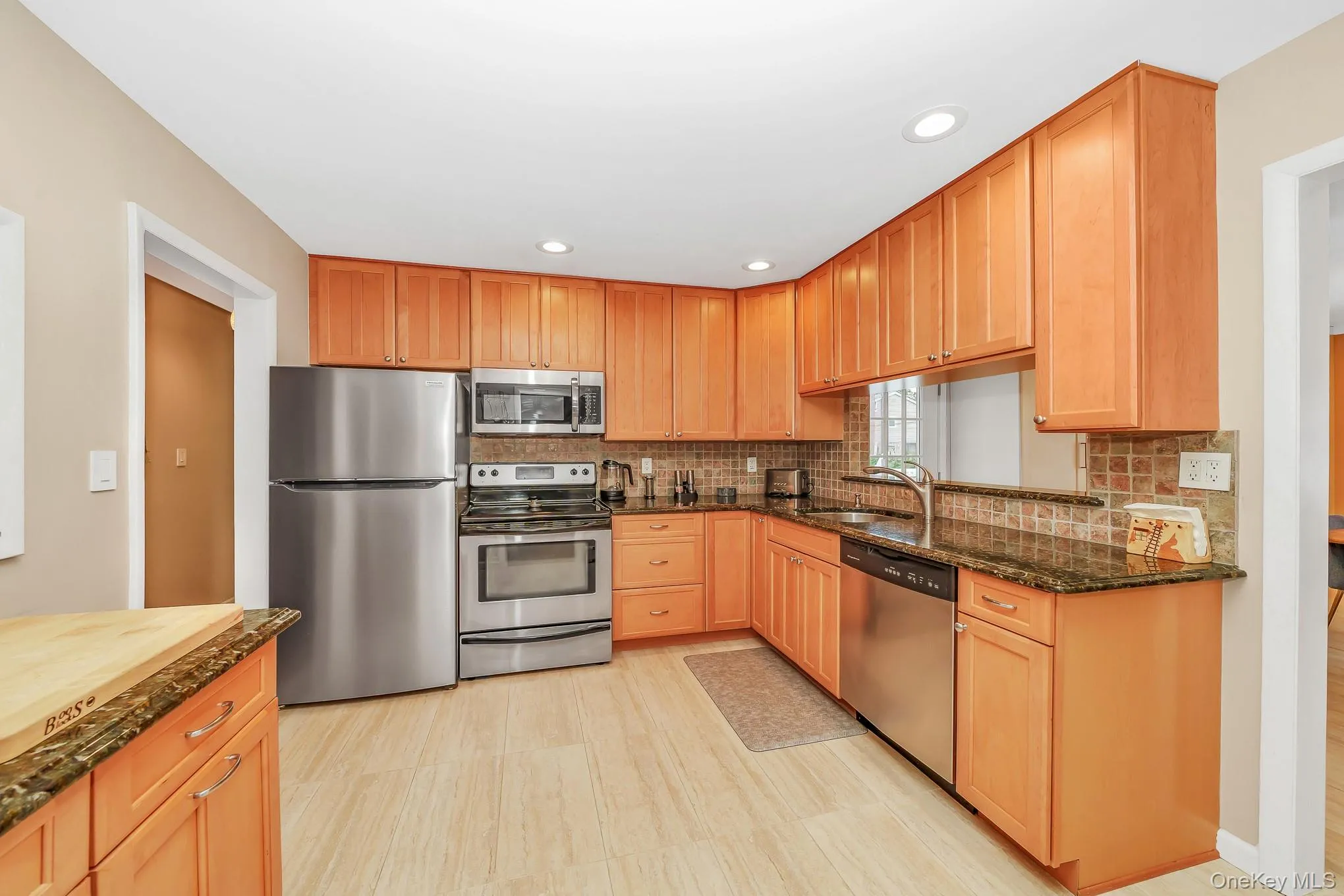 680 Harrison Avenue, Hempstead, NY, 3 Bedrooms Bedrooms, 6 Rooms Rooms,2 BathroomsBathrooms,Residential,For Rent,Harrison,0,1057914 680 Harrison Avenue, Hempstead, NY, 3 Bedrooms Bedrooms, 6 Rooms Rooms,2 BathroomsBathrooms,Residential,For Rent,Harrison,0,1057914