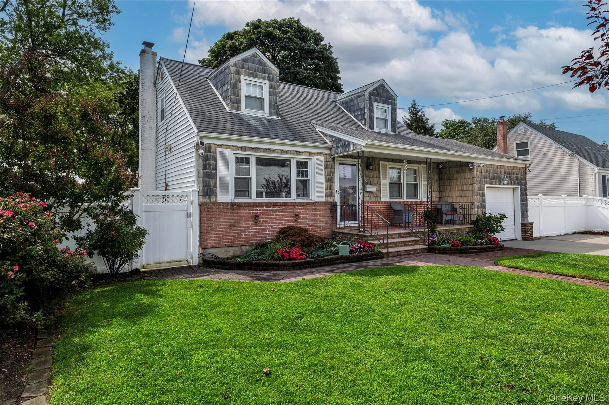 296 Heathcote Road, Babylon, NY, 4 Bedrooms Bedrooms, 8 Rooms Rooms,1 BathroomBathrooms,Residential,For Rent,Heathcote,0,1057917 296 Heathcote Road, Babylon, NY, 4 Bedrooms Bedrooms, 8 Rooms Rooms,1 BathroomBathrooms,Residential,For Rent,Heathcote,0,1057917