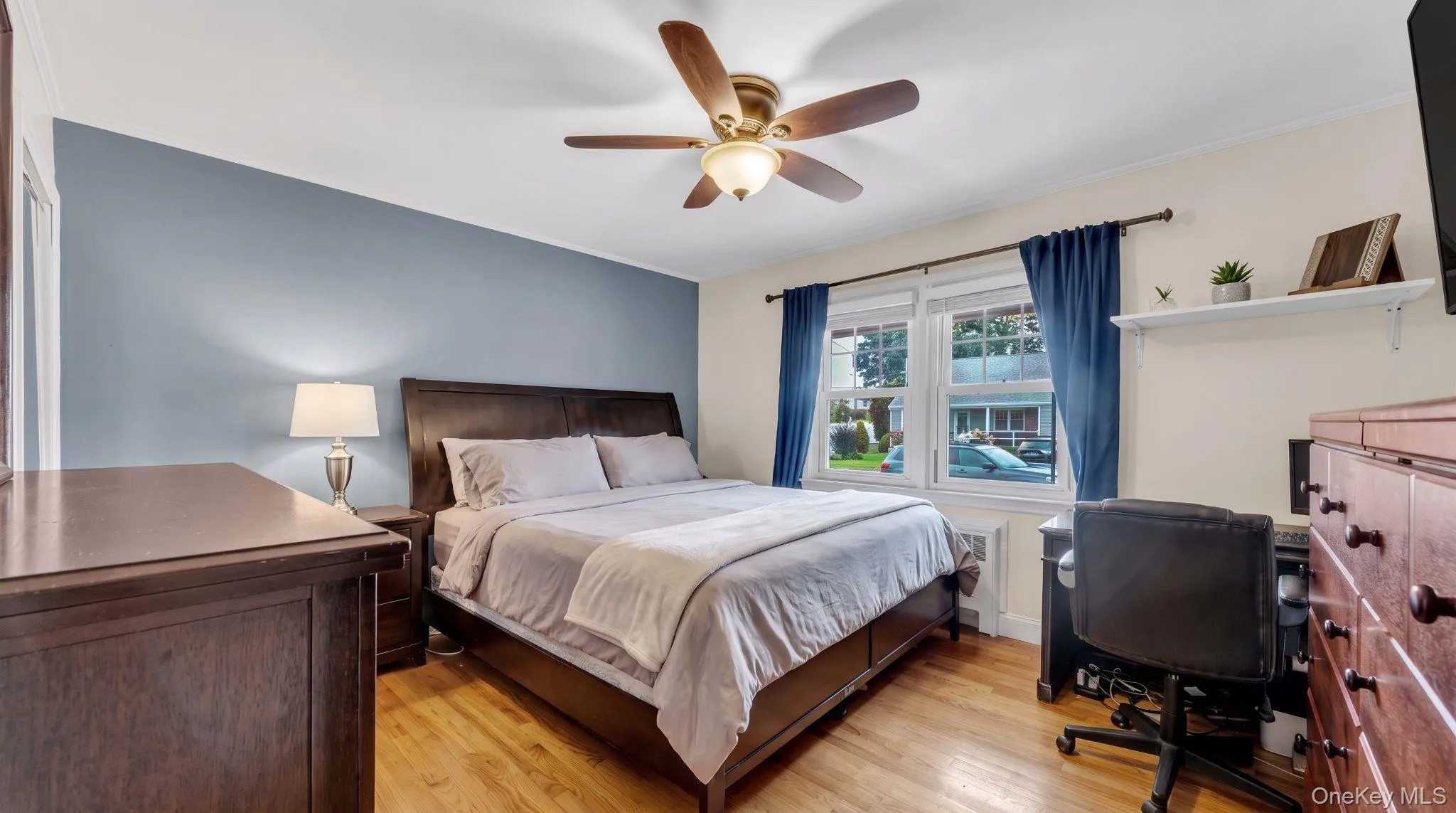 Hardwood flooring, ceiling fan with light fixture, double windows. Hardwood flooring, ceiling fan with light fixture, double windows.