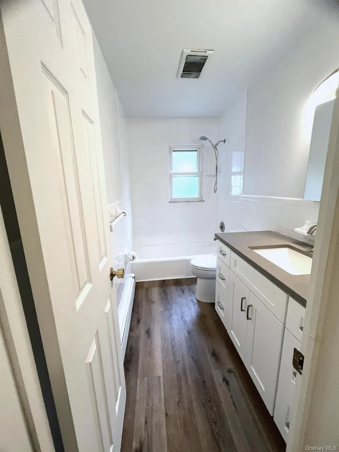 14 Oak Street, Harrison, NY, 3 Bedroom Bedrooms, 6 Room Rooms,1 BathroomBathrooms,Residential Lease,For Rent,Oak,0,1057926 14 Oak Street, Harrison, NY, 3 Bedroom Bedrooms, 6 Room Rooms,1 BathroomBathrooms,Residential Lease,For Rent,Oak,0,1057926