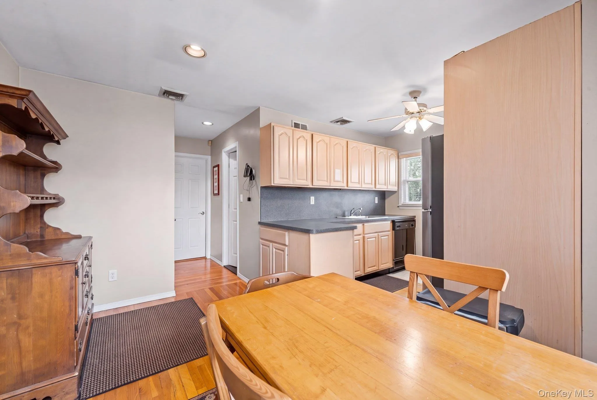 3866 Drake Street, Hempstead, NY, 3 Bedrooms Bedrooms, 6 Rooms Rooms,1 BathroomBathrooms,Residential,For Rent,Drake,0,1057928 3866 Drake Street, Hempstead, NY, 3 Bedrooms Bedrooms, 6 Rooms Rooms,1 BathroomBathrooms,Residential,For Rent,Drake,0,1057928