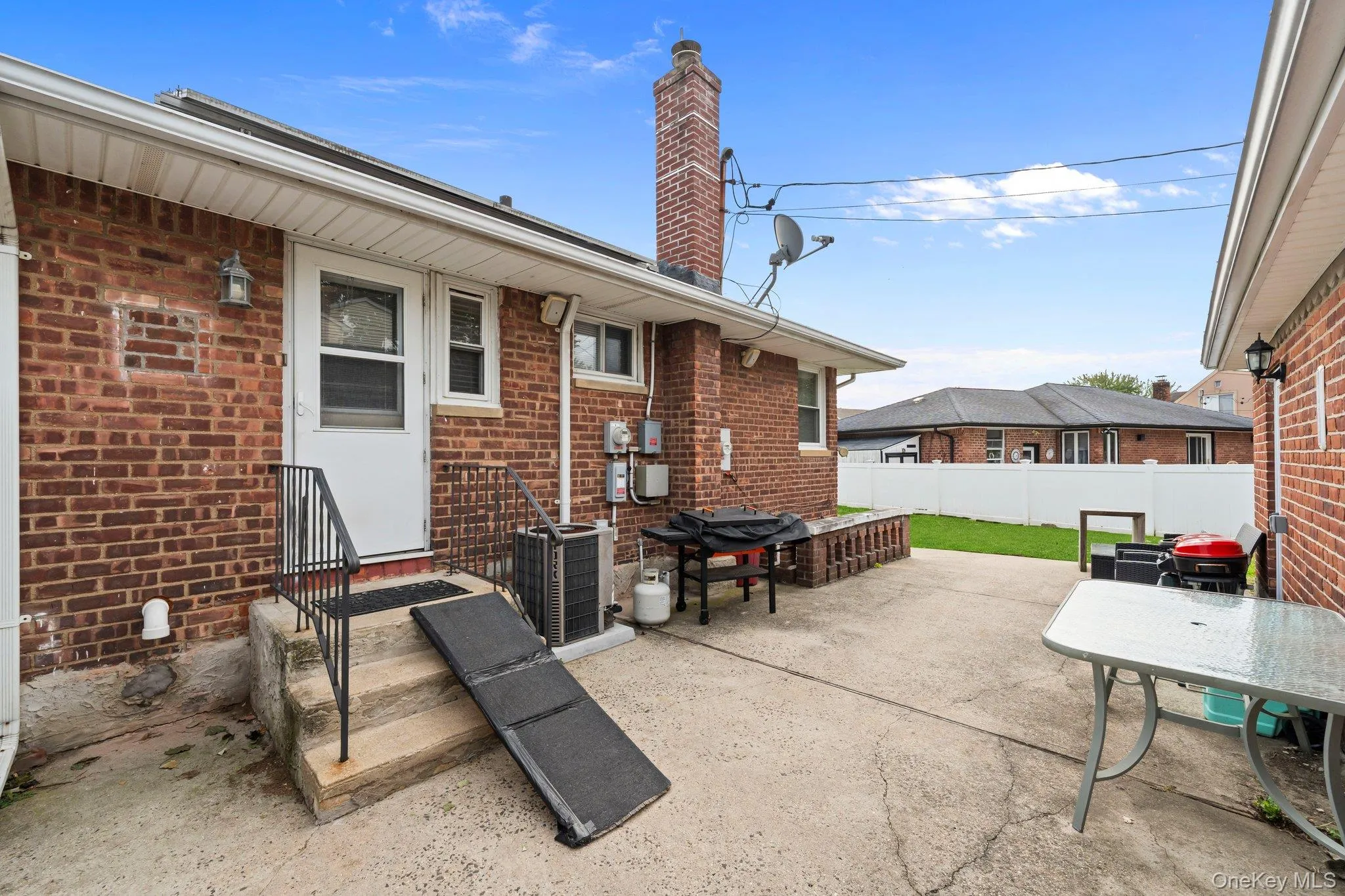3866 Drake Street, Hempstead, NY, 3 Bedrooms Bedrooms, 6 Rooms Rooms,1 BathroomBathrooms,Residential,For Rent,Drake,0,1057928 3866 Drake Street, Hempstead, NY, 3 Bedrooms Bedrooms, 6 Rooms Rooms,1 BathroomBathrooms,Residential,For Rent,Drake,0,1057928