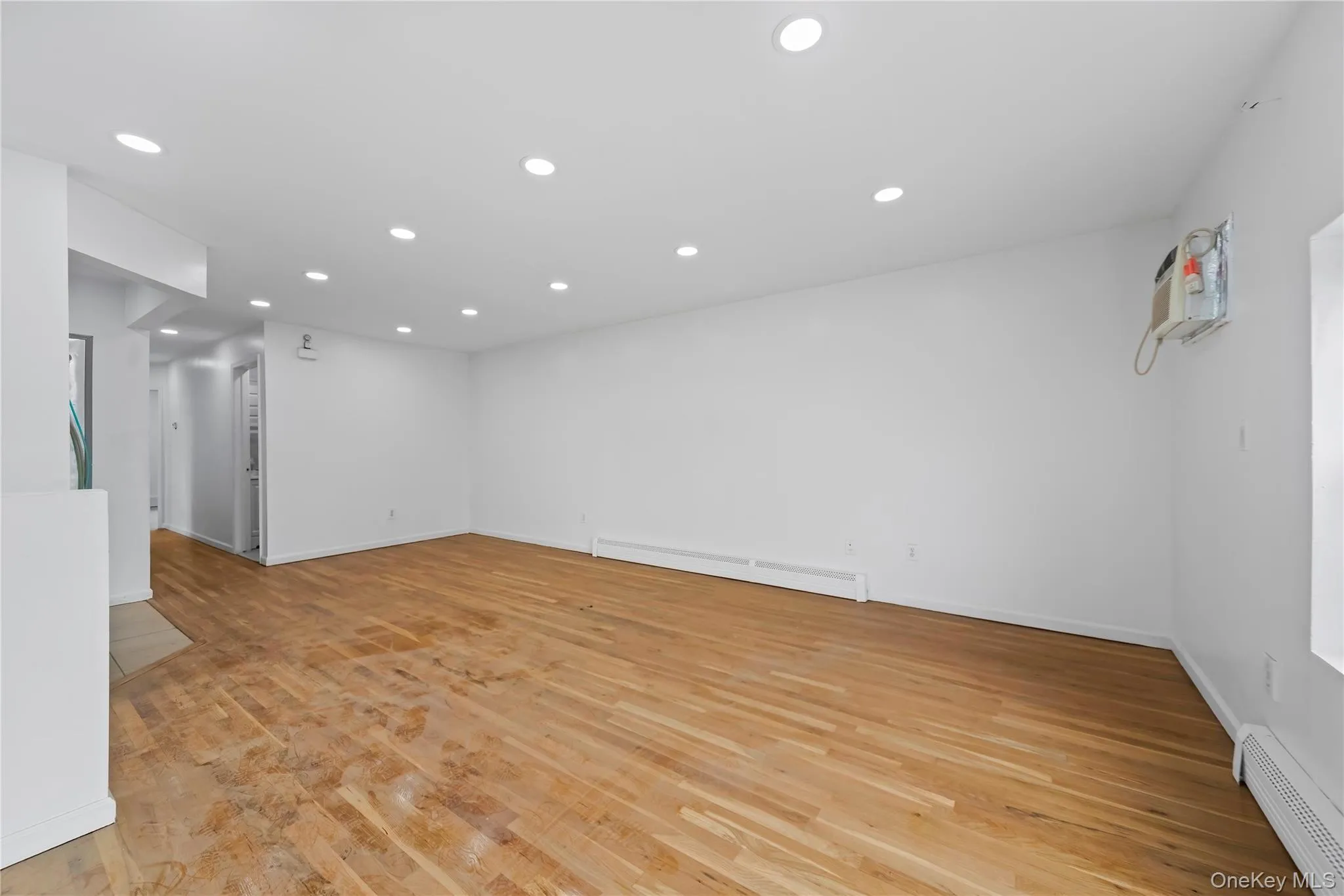 12689 Flatlands Avenue, New York, NY, 3 Bedroom Bedrooms, 7 Room Rooms,2 BathroomBathrooms,Residential Lease,For Rent,Flatlands,0,1057932 12689 Flatlands Avenue, New York, NY, 3 Bedroom Bedrooms, 7 Room Rooms,2 BathroomBathrooms,Residential Lease,For Rent,Flatlands,0,1057932