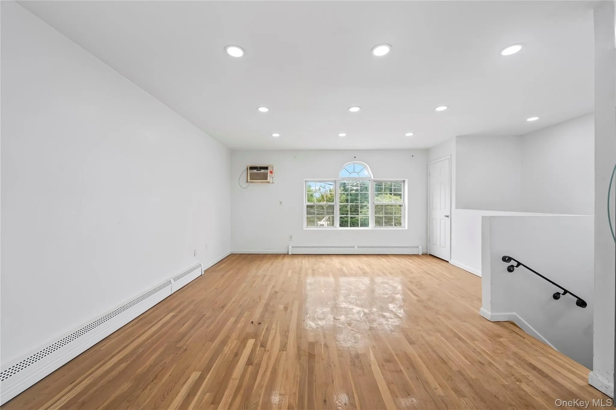 12689 Flatlands Avenue, New York, NY, 3 Bedroom Bedrooms, 7 Room Rooms,2 BathroomBathrooms,Residential Lease,For Rent,Flatlands,0,1057932 12689 Flatlands Avenue, New York, NY, 3 Bedroom Bedrooms, 7 Room Rooms,2 BathroomBathrooms,Residential Lease,For Rent,Flatlands,0,1057932