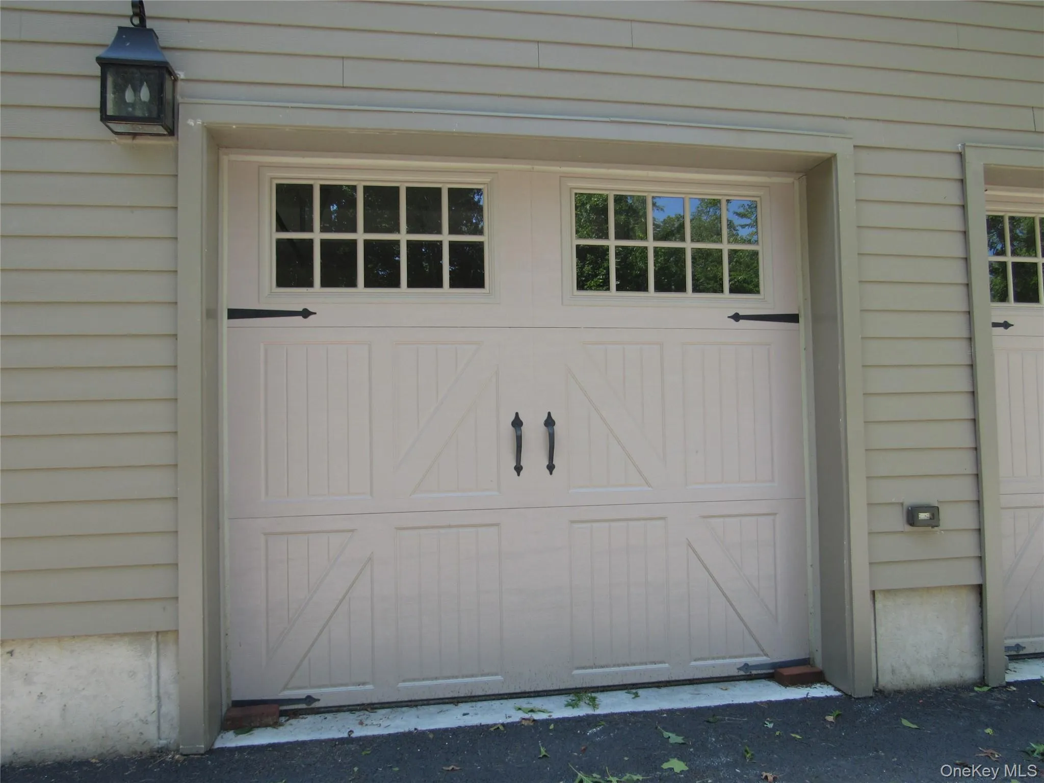 Use of one side of Garage Use of one side of Garage