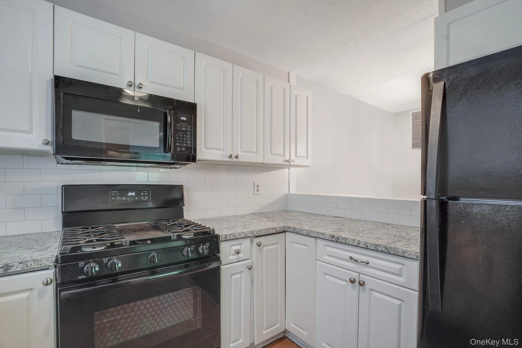 22 Cedar Pond Lane, Cortlandt, NY, 2 Bedroom Bedrooms, 5 Room Rooms,2 BathroomBathrooms,Residential Lease,For Rent,Cedar Pond,0,1057940 22 Cedar Pond Lane, Cortlandt, NY, 2 Bedroom Bedrooms, 5 Room Rooms,2 BathroomBathrooms,Residential Lease,For Rent,Cedar Pond,0,1057940