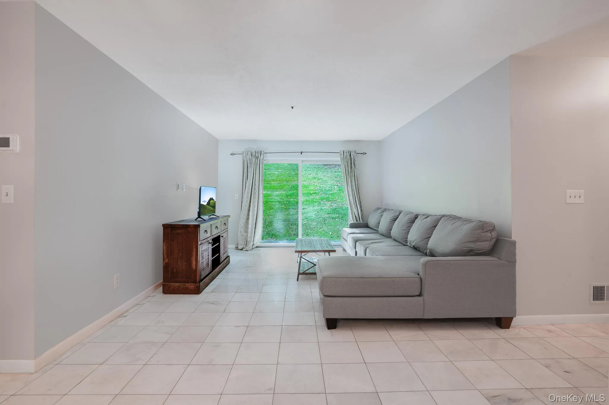 22 Cedar Pond Lane, Cortlandt, NY, 2 Bedroom Bedrooms, 5 Room Rooms,2 BathroomBathrooms,Residential Lease,For Rent,Cedar Pond,0,1057940 22 Cedar Pond Lane, Cortlandt, NY, 2 Bedroom Bedrooms, 5 Room Rooms,2 BathroomBathrooms,Residential Lease,For Rent,Cedar Pond,0,1057940