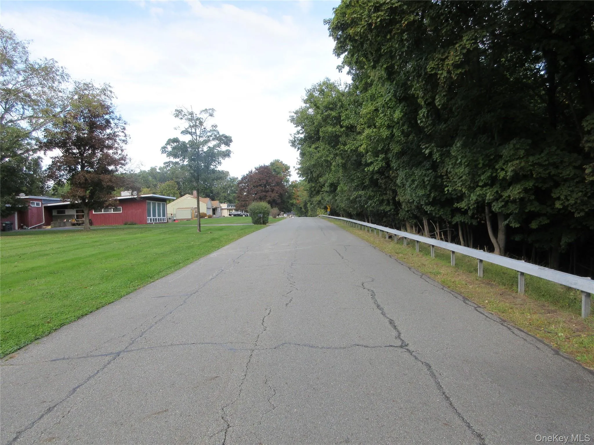 51 Overhill Road, Middletown, NY, 3 Bedrooms Bedrooms, 7 Rooms Rooms,1 BathroomBathrooms,Residential,For Rent,Overhill,0,1057947 51 Overhill Road, Middletown, NY, 3 Bedrooms Bedrooms, 7 Rooms Rooms,1 BathroomBathrooms,Residential,For Rent,Overhill,0,1057947