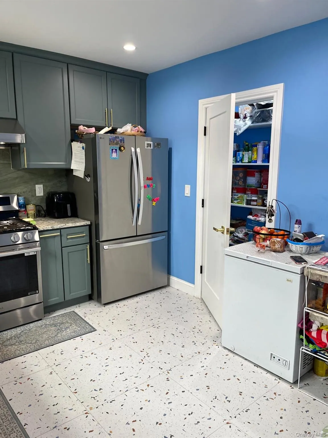 165-19 Chapin Court, New York, NY, 9 Bedrooms Bedrooms, 17 Rooms Rooms,4 BathroomsBathrooms,Residential,For Rent,Chapin Court,0,1057953 165-19 Chapin Court, New York, NY, 9 Bedrooms Bedrooms, 17 Rooms Rooms,4 BathroomsBathrooms,Residential,For Rent,Chapin Court,0,1057953