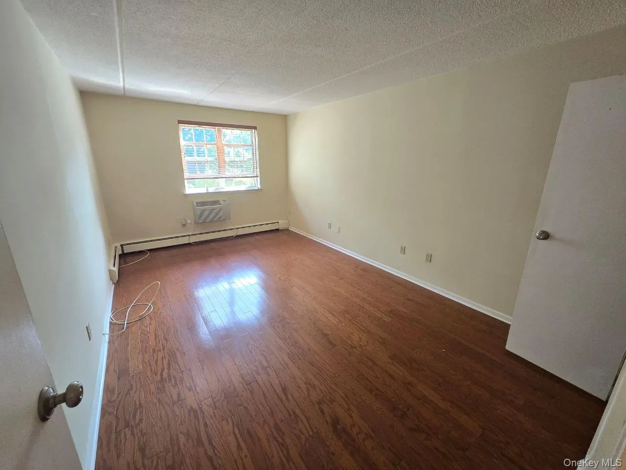 1 Consulate Drive, Eastchester, NY, 1 Bedroom Bedrooms, 3 Rooms Rooms,1 BathroomBathrooms,Residential Lease,For Rent,Consulate,0,1057971 1 Consulate Drive, Eastchester, NY, 1 Bedroom Bedrooms, 3 Rooms Rooms,1 BathroomBathrooms,Residential Lease,For Rent,Consulate,0,1057971