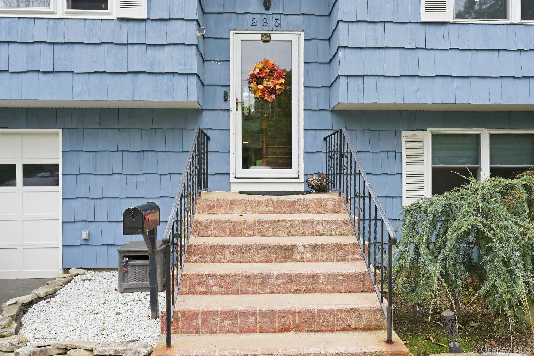 295 Depot Road, Huntington, NY, 3 Bedrooms Bedrooms, 7 Rooms Rooms,2 BathroomsBathrooms,Residential,For Rent,Depot,0,1057978 295 Depot Road, Huntington, NY, 3 Bedrooms Bedrooms, 7 Rooms Rooms,2 BathroomsBathrooms,Residential,For Rent,Depot,0,1057978