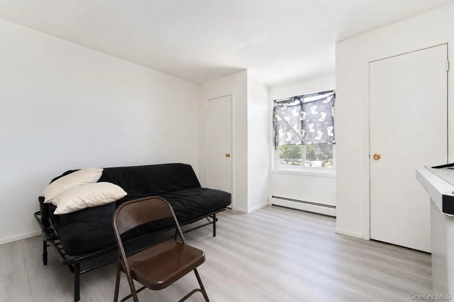 17 Betty Court, New York, NY, 3 Bedrooms Bedrooms, 5 Rooms Rooms,1 BathroomBathrooms,Residential,For Rent,Betty,0,1057979 17 Betty Court, New York, NY, 3 Bedrooms Bedrooms, 5 Rooms Rooms,1 BathroomBathrooms,Residential,For Rent,Betty,0,1057979