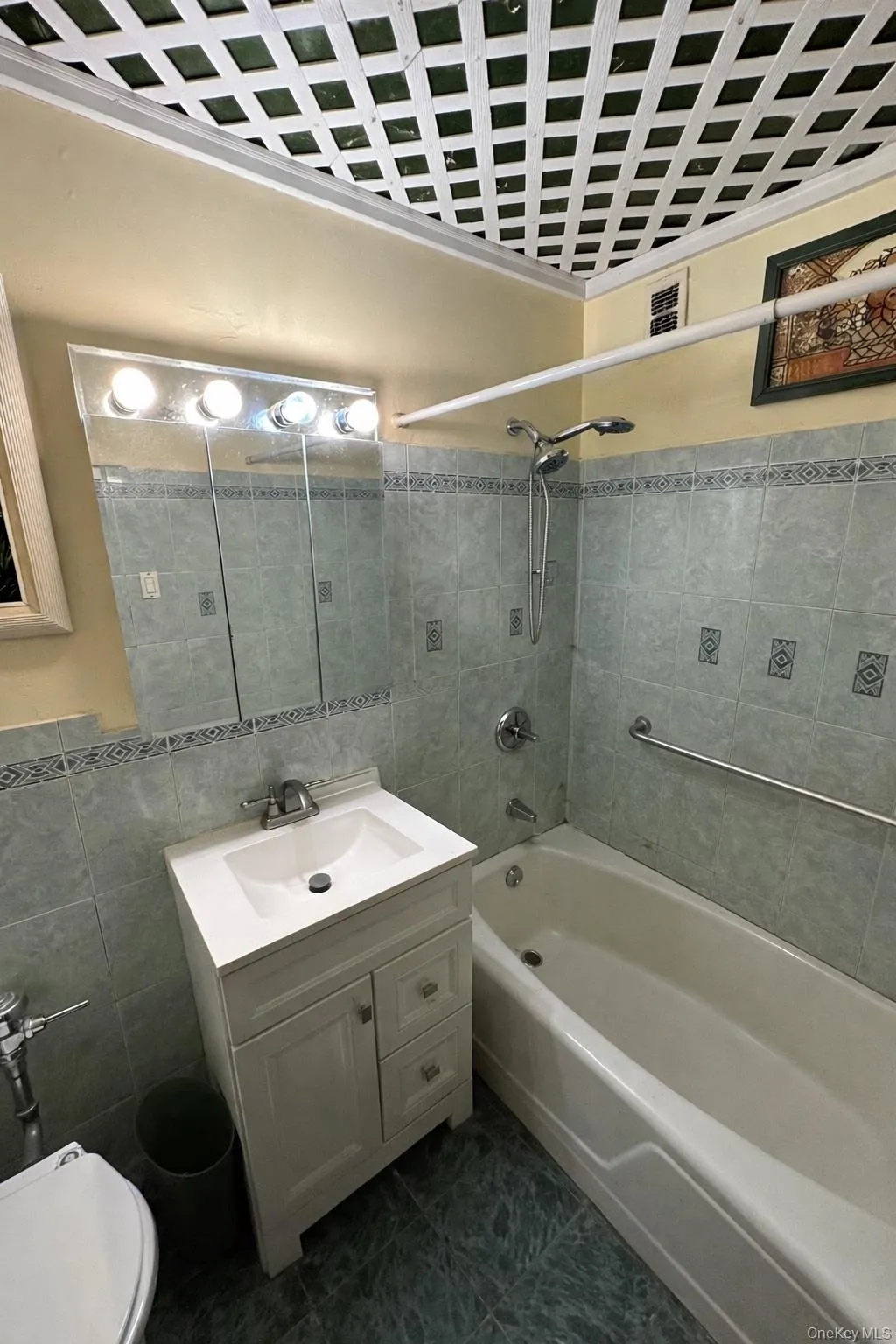 Main Full Bath, Soaking Tub Main Full Bath, Soaking Tub