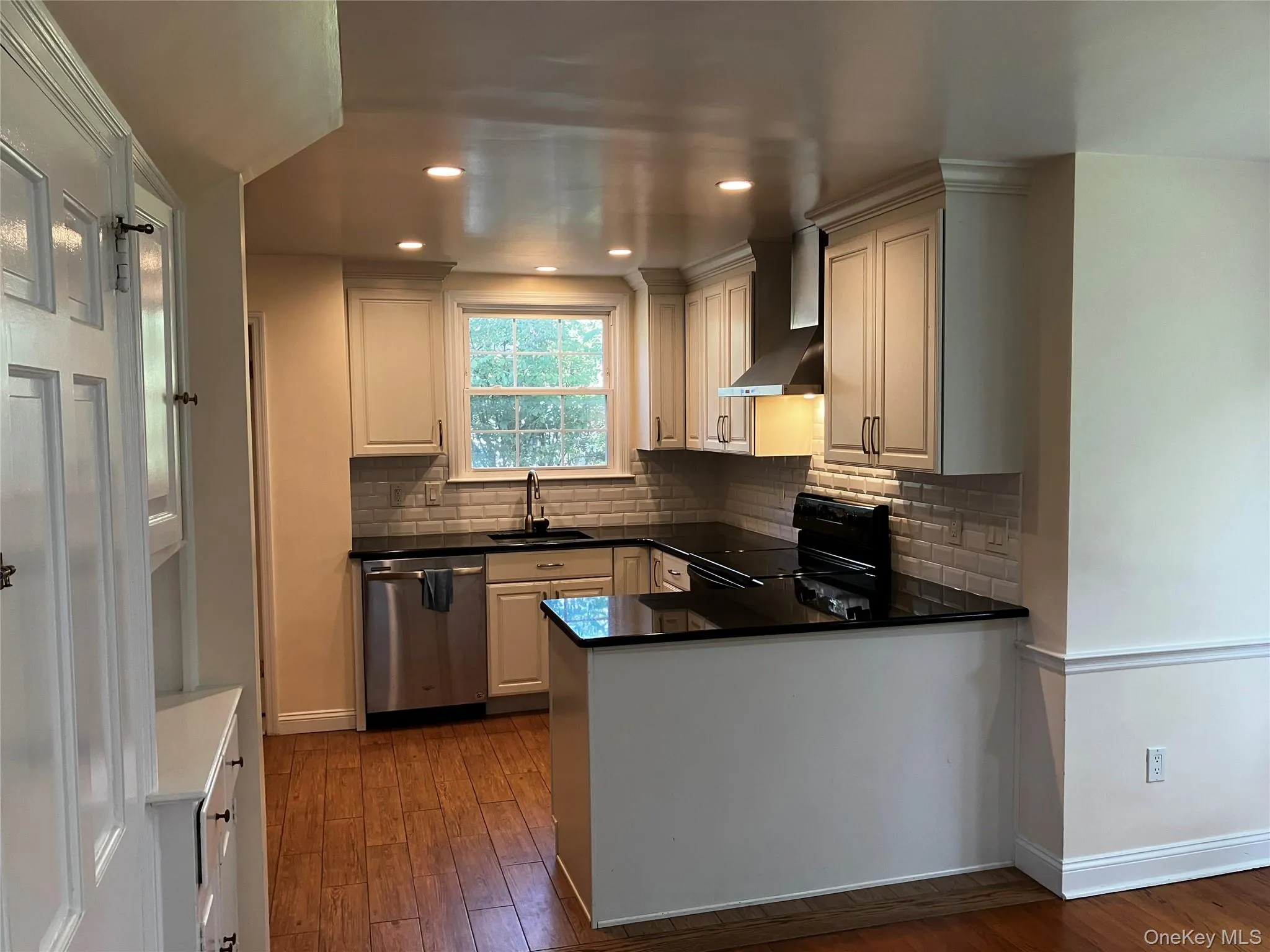 146 Webster Road, Scarsdale, NY, 3 Bedroom Bedrooms, 7 Room Rooms,2 BathroomBathrooms,Residential Lease,For Rent,Webster,0,1057999 146 Webster Road, Scarsdale, NY, 3 Bedroom Bedrooms, 7 Room Rooms,2 BathroomBathrooms,Residential Lease,For Rent,Webster,0,1057999