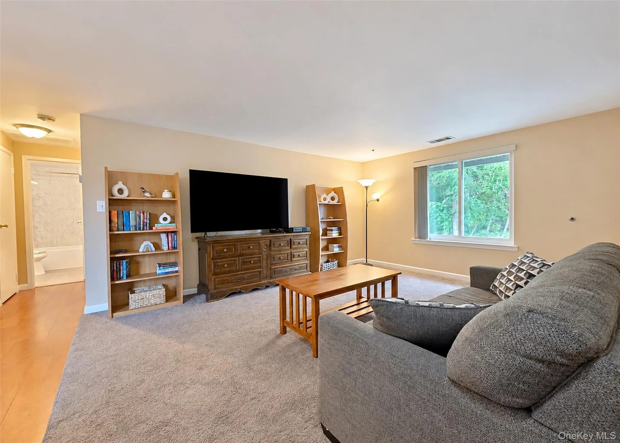 305 Brettonwoods Drive, Brookhaven, NY, 1 Bedroom Bedrooms, 4 Rooms Rooms,1 BathroomBathrooms,Residential,For Rent,Brettonwoods,0,1058001 305 Brettonwoods Drive, Brookhaven, NY, 1 Bedroom Bedrooms, 4 Rooms Rooms,1 BathroomBathrooms,Residential,For Rent,Brettonwoods,0,1058001