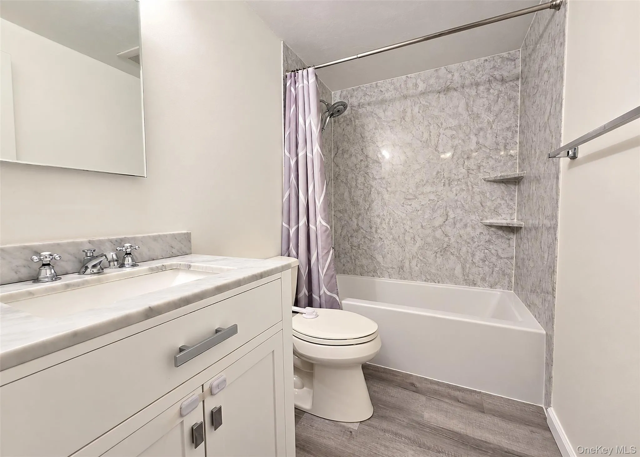 305 Brettonwoods Drive, Brookhaven, NY, 1 Bedroom Bedrooms, 4 Rooms Rooms,1 BathroomBathrooms,Residential,For Rent,Brettonwoods,0,1058001 305 Brettonwoods Drive, Brookhaven, NY, 1 Bedroom Bedrooms, 4 Rooms Rooms,1 BathroomBathrooms,Residential,For Rent,Brettonwoods,0,1058001