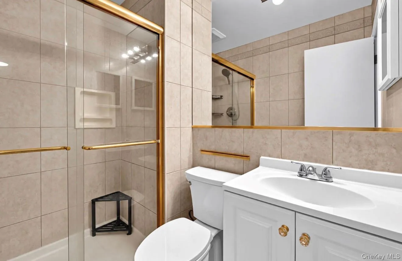 139 Birchwood Road, Brookhaven, NY, 2 Bedrooms Bedrooms, 6 Rooms Rooms,2 BathroomsBathrooms,Residential,For Rent,Birchwood,0,1058009 139 Birchwood Road, Brookhaven, NY, 2 Bedrooms Bedrooms, 6 Rooms Rooms,2 BathroomsBathrooms,Residential,For Rent,Birchwood,0,1058009