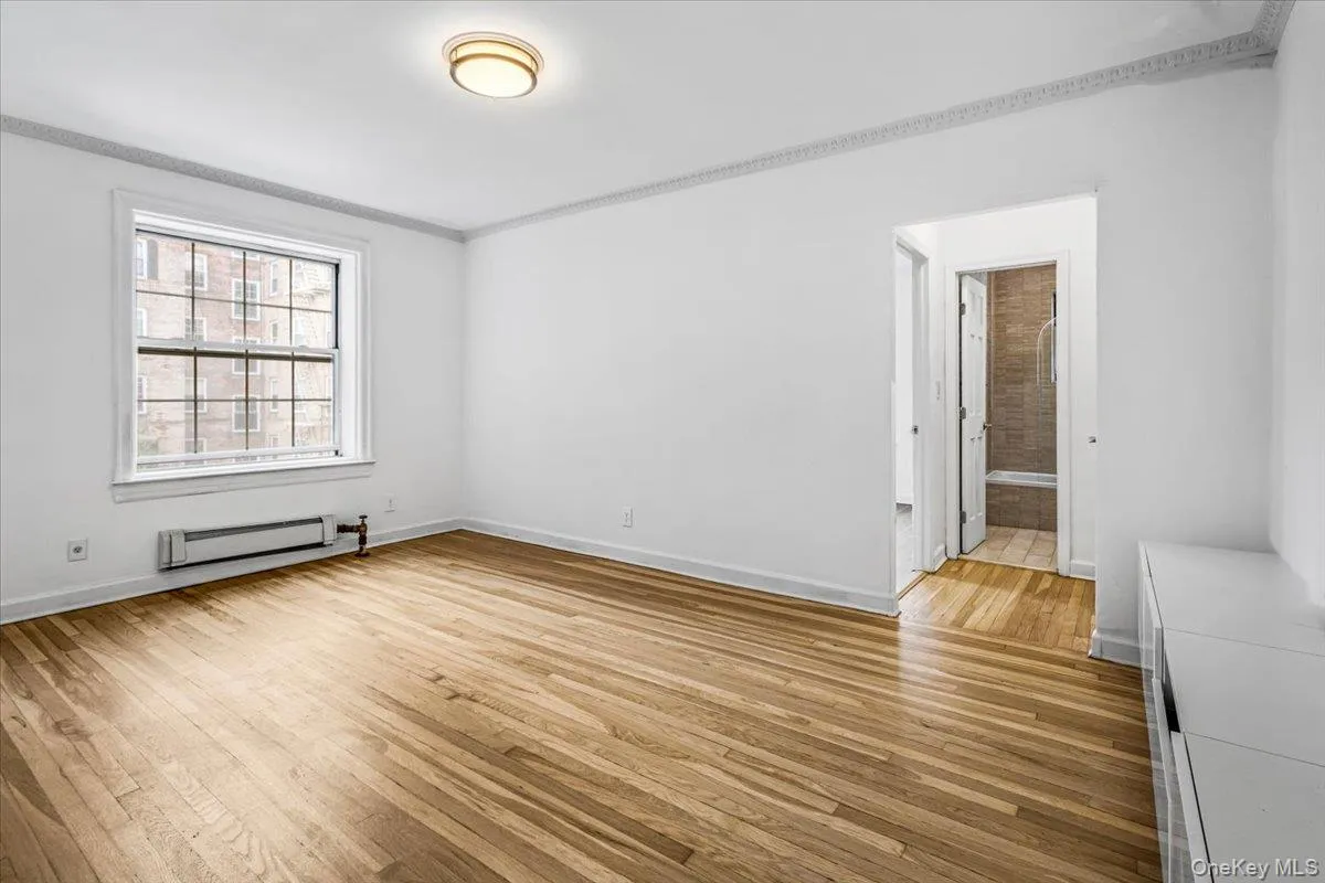 5136 30th Avenue, New York, NY, 1 Bedroom Bedrooms, 3 Rooms Rooms,1 BathroomBathrooms,Residential,For Rent,30th,0,1058016 5136 30th Avenue, New York, NY, 1 Bedroom Bedrooms, 3 Rooms Rooms,1 BathroomBathrooms,Residential,For Rent,30th,0,1058016