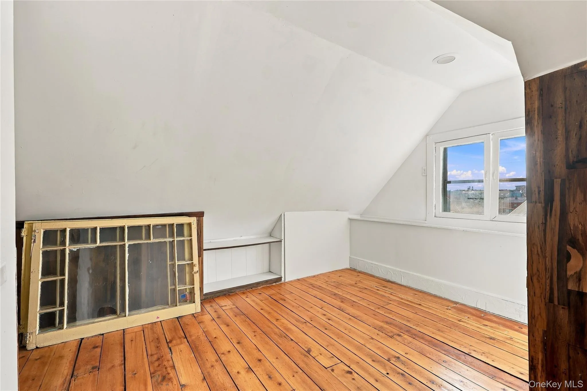 6 Saint James Court, Kingston, NY, 4 Bedrooms Bedrooms, 11 Rooms Rooms,1 BathroomBathrooms,Residential,For Rent,Saint James,0,1058019 6 Saint James Court, Kingston, NY, 4 Bedrooms Bedrooms, 11 Rooms Rooms,1 BathroomBathrooms,Residential,For Rent,Saint James,0,1058019