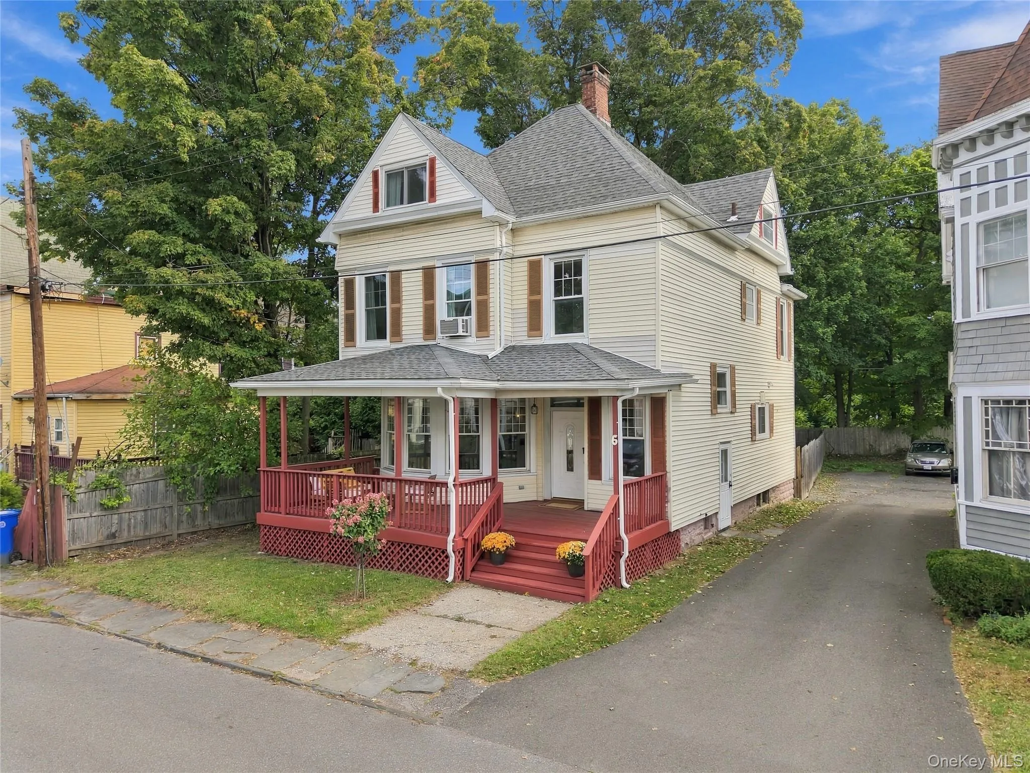 6 Saint James Court, Kingston, NY, 4 Bedrooms Bedrooms, 11 Rooms Rooms,1 BathroomBathrooms,Residential,For Rent,Saint James,0,1058019 6 Saint James Court, Kingston, NY, 4 Bedrooms Bedrooms, 11 Rooms Rooms,1 BathroomBathrooms,Residential,For Rent,Saint James,0,1058019