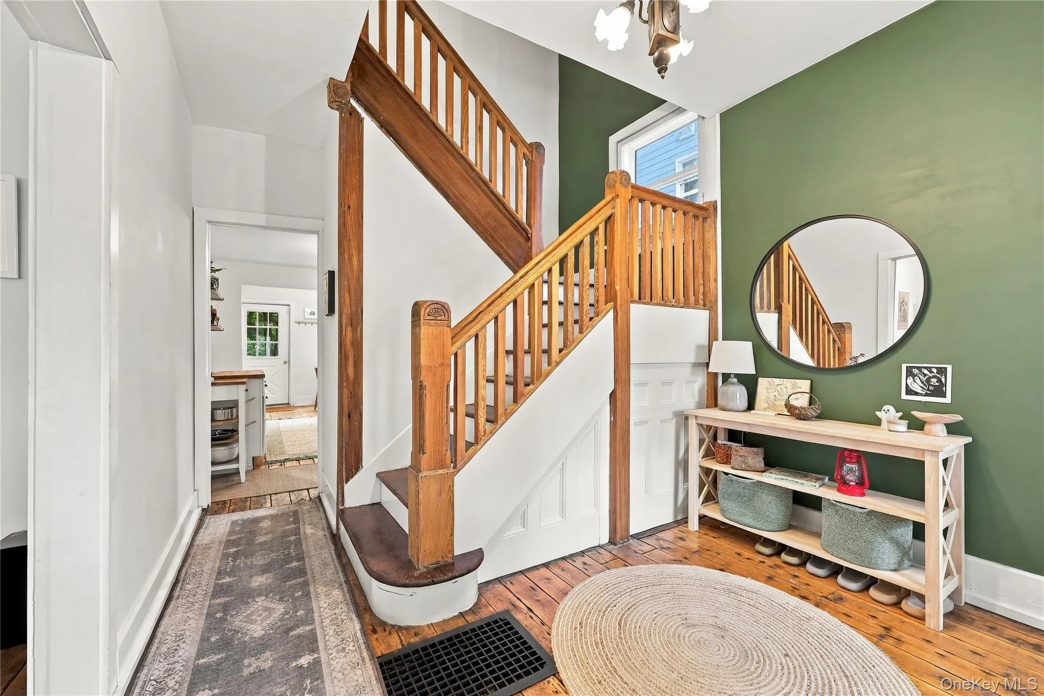 6 Saint James Court, Kingston, NY, 4 Bedrooms Bedrooms, 11 Rooms Rooms,1 BathroomBathrooms,Residential,For Rent,Saint James,0,1058019 6 Saint James Court, Kingston, NY, 4 Bedrooms Bedrooms, 11 Rooms Rooms,1 BathroomBathrooms,Residential,For Rent,Saint James,0,1058019