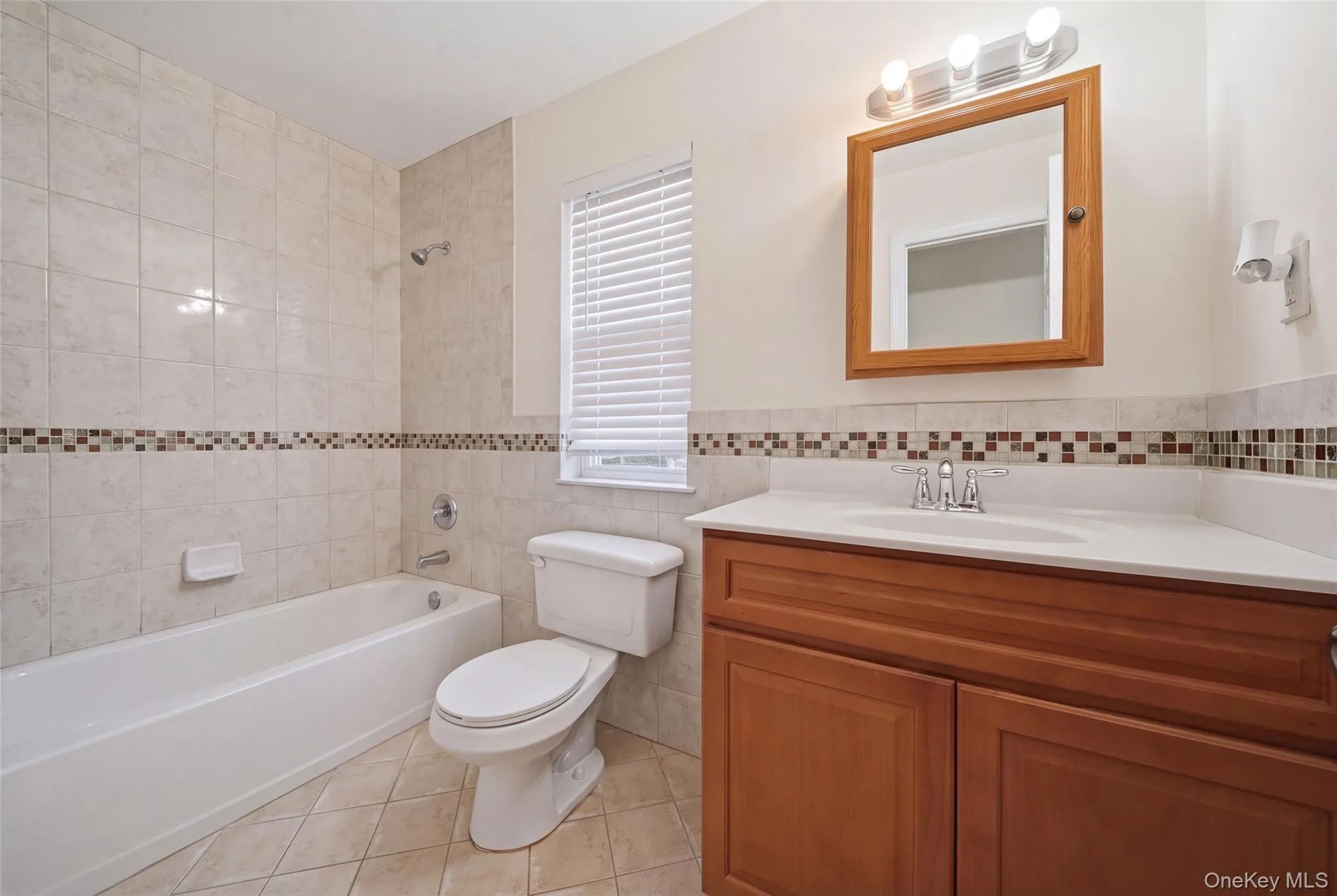 123 Clinton, North Hempstead, NY, 3 Bedroom Bedrooms, 10 Room Rooms,2 BathroomBathrooms,Residential Lease,For Rent,Clinton,0,1058022 123 Clinton, North Hempstead, NY, 3 Bedroom Bedrooms, 10 Room Rooms,2 BathroomBathrooms,Residential Lease,For Rent,Clinton,0,1058022