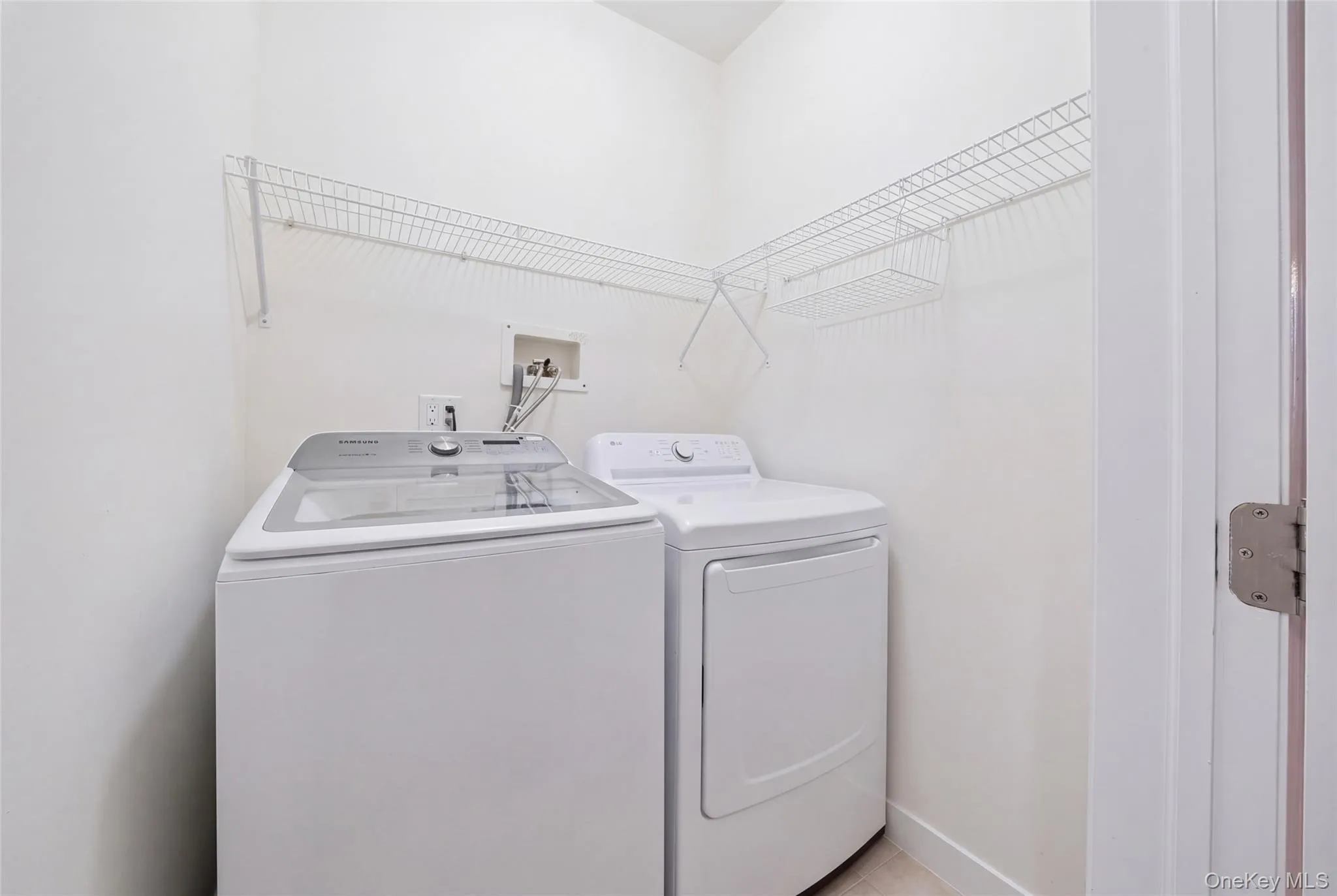 123 Clinton, North Hempstead, NY, 3 Bedroom Bedrooms, 10 Room Rooms,2 BathroomBathrooms,Residential Lease,For Rent,Clinton,0,1058022 123 Clinton, North Hempstead, NY, 3 Bedroom Bedrooms, 10 Room Rooms,2 BathroomBathrooms,Residential Lease,For Rent,Clinton,0,1058022